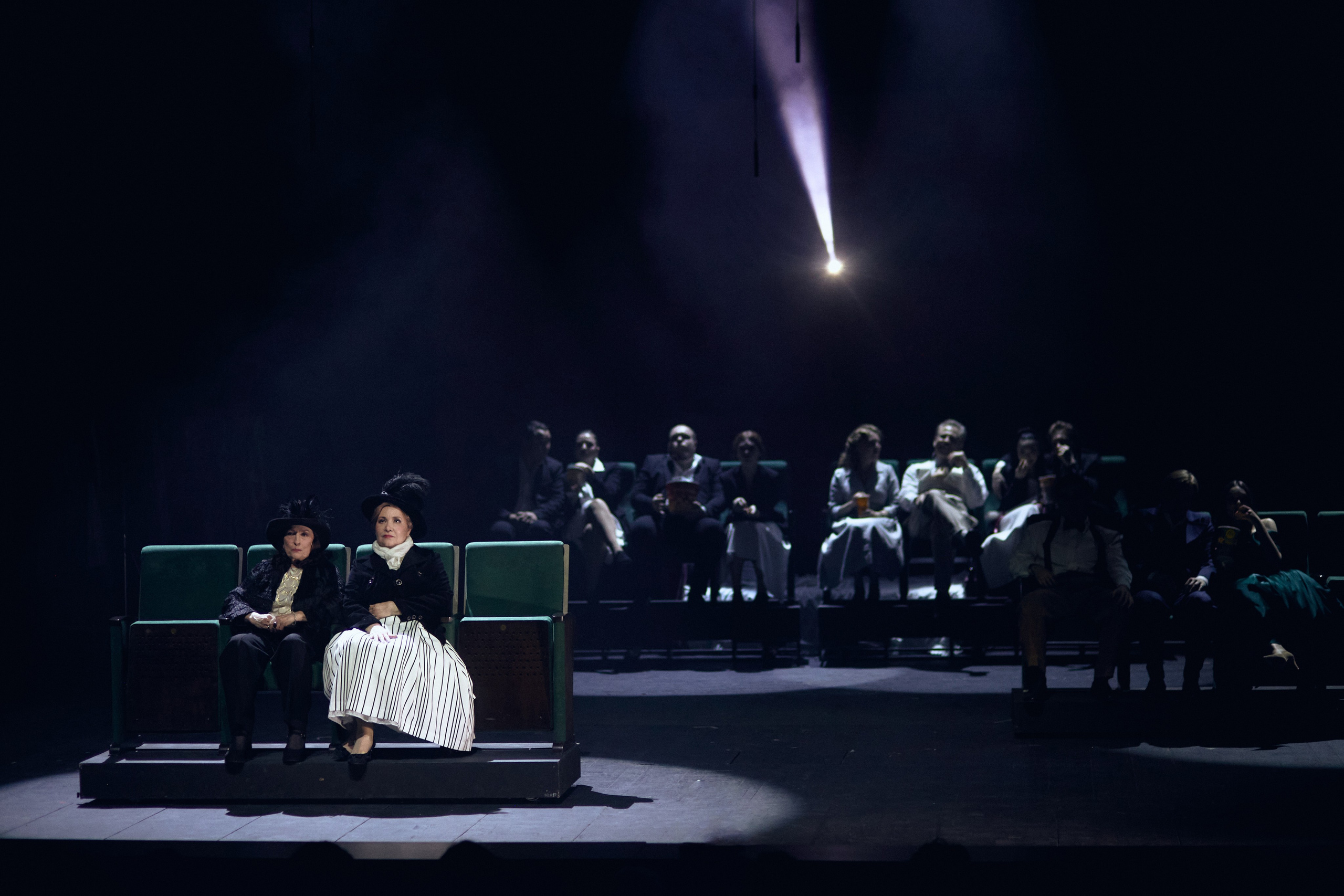 Театр. Фотограф Юлия Маринина