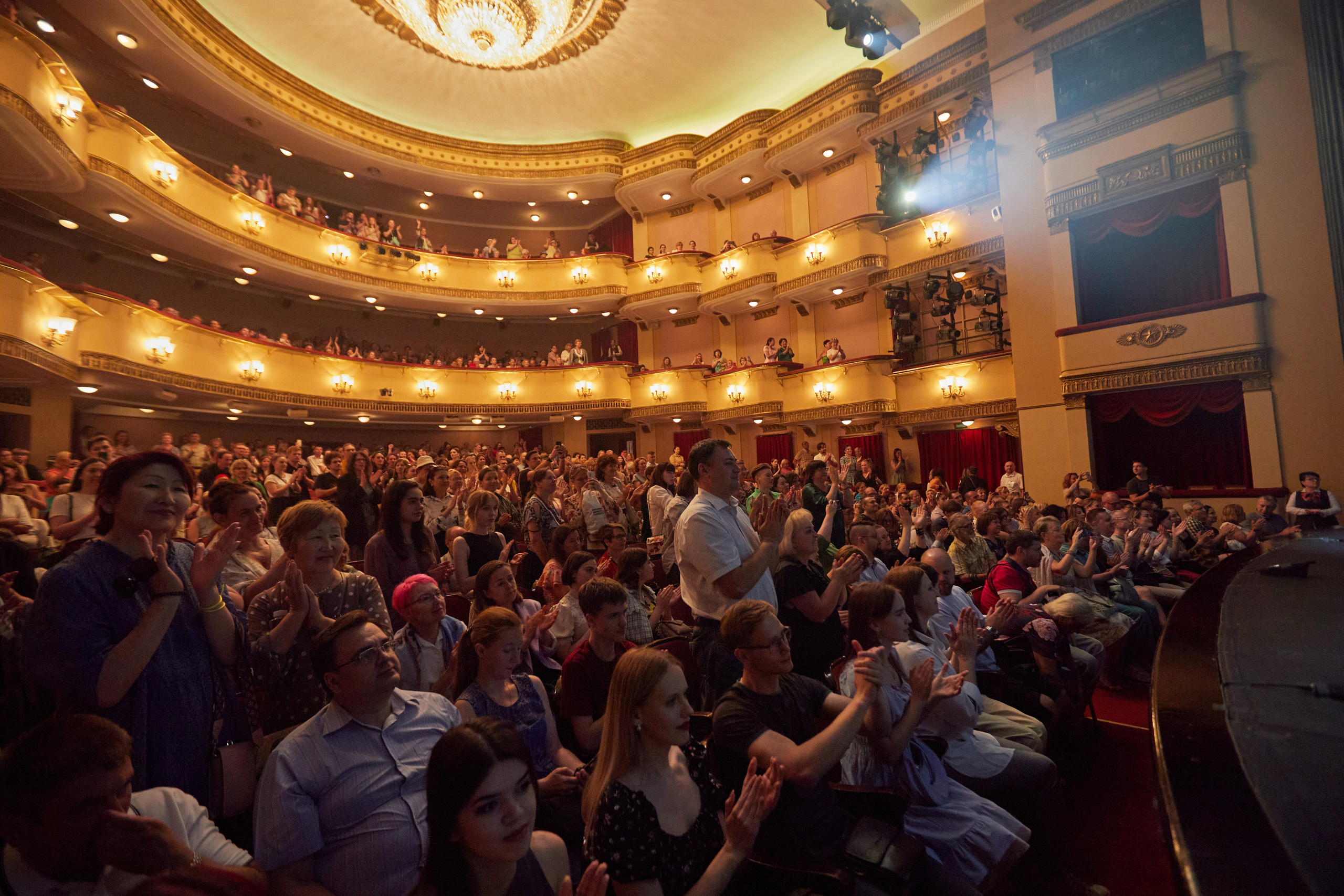Гастроли Краснодарского театра драмы им. М. Горького в Москве, театр им. Е. Вахтангова. Фотограф Юлия Маринина