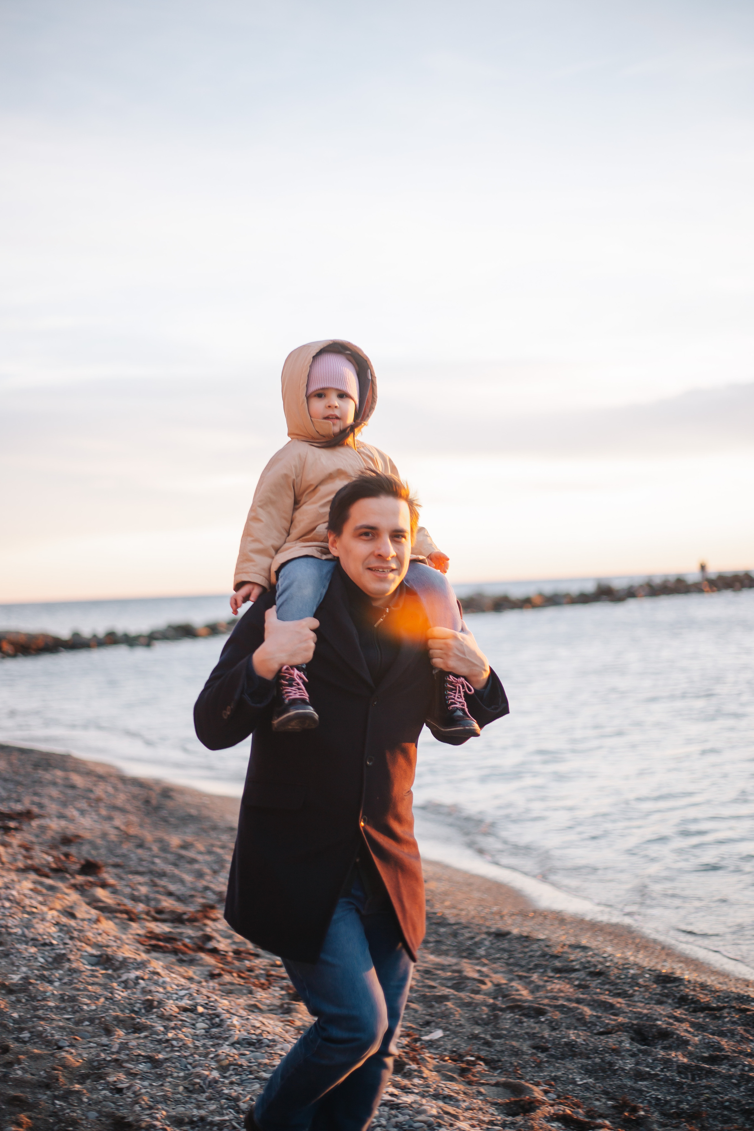 Семейная съемка на берегу моря. Свадебный и семейный фотограф в Краснодар, Россия