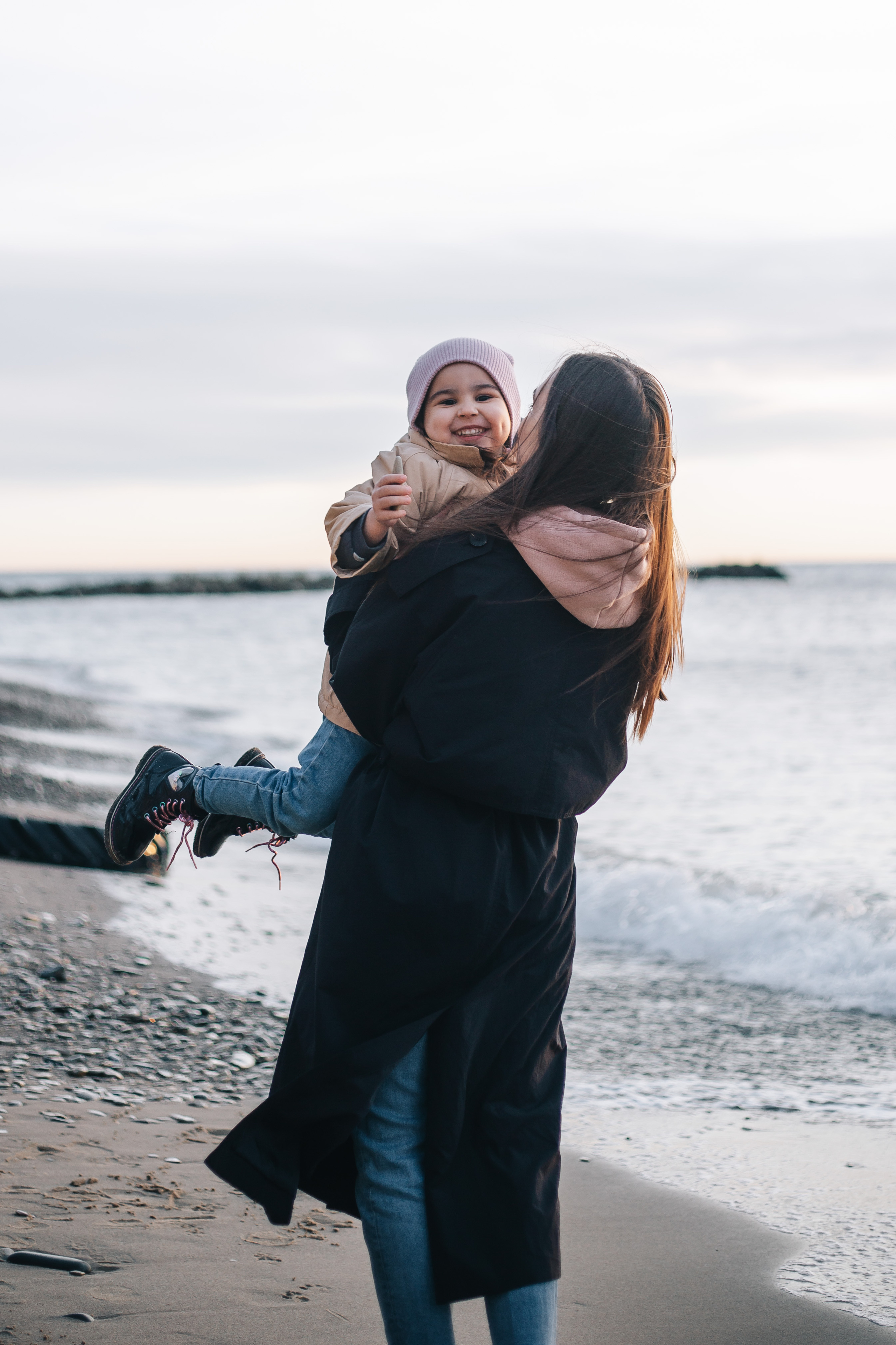 Семейная съемка на берегу моря. Свадебный и семейный фотограф в Краснодар, Россия