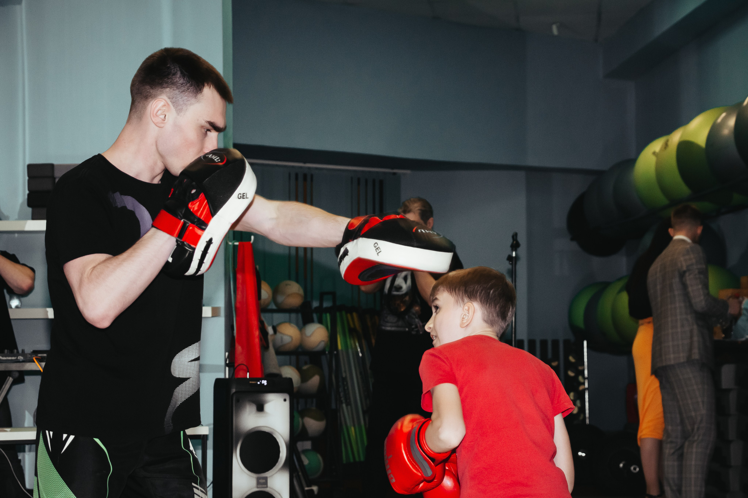 День Рождения фитнес-клуба Bright fit, репортажная съемка Екатеринбург. Фотограф в Екатеринбурге Пойгина Елена