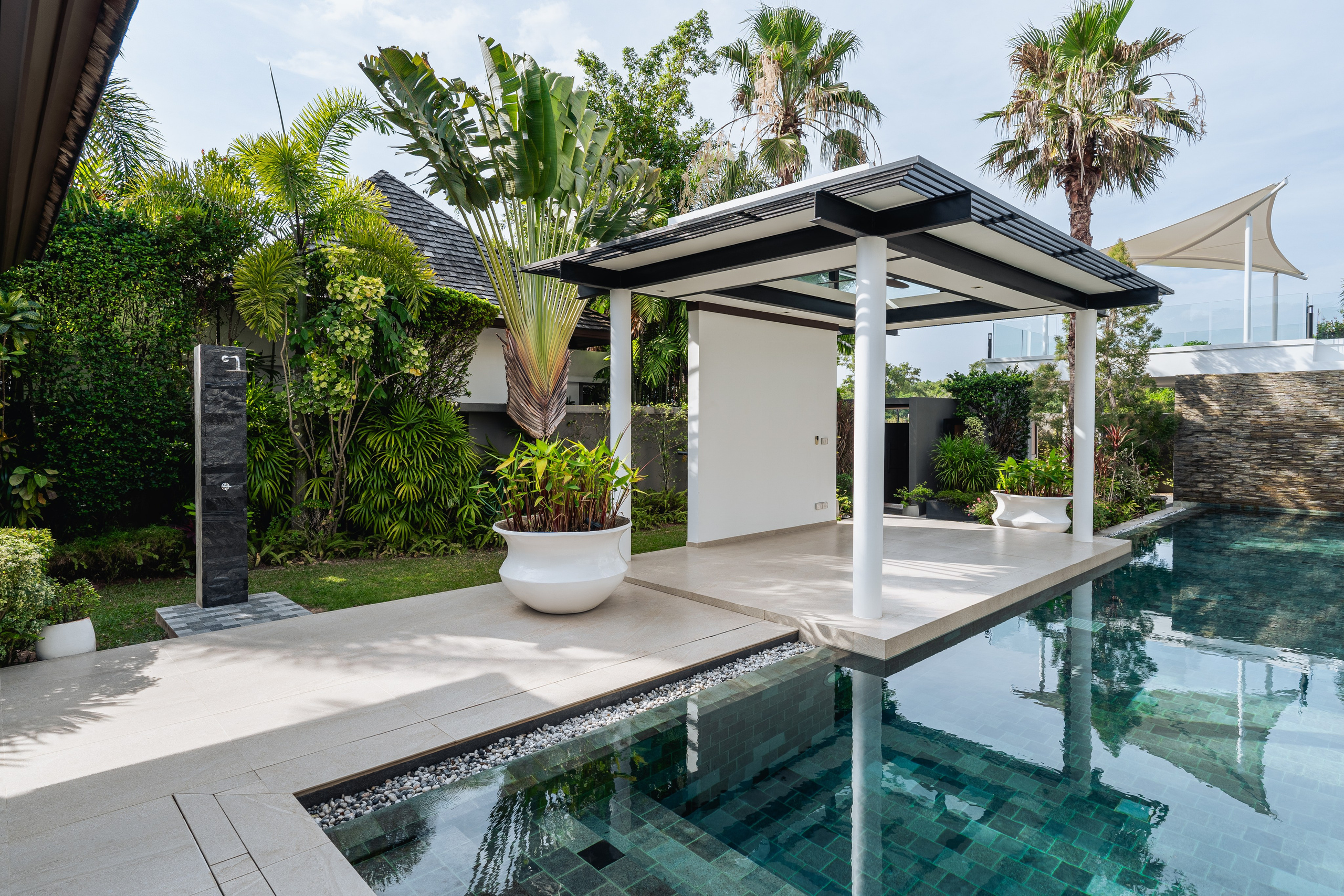 Interior real estate photography in Phuket — professional photos and videos. Yan Dolmatov — Photographer, Videographer, and Producer in Phuket