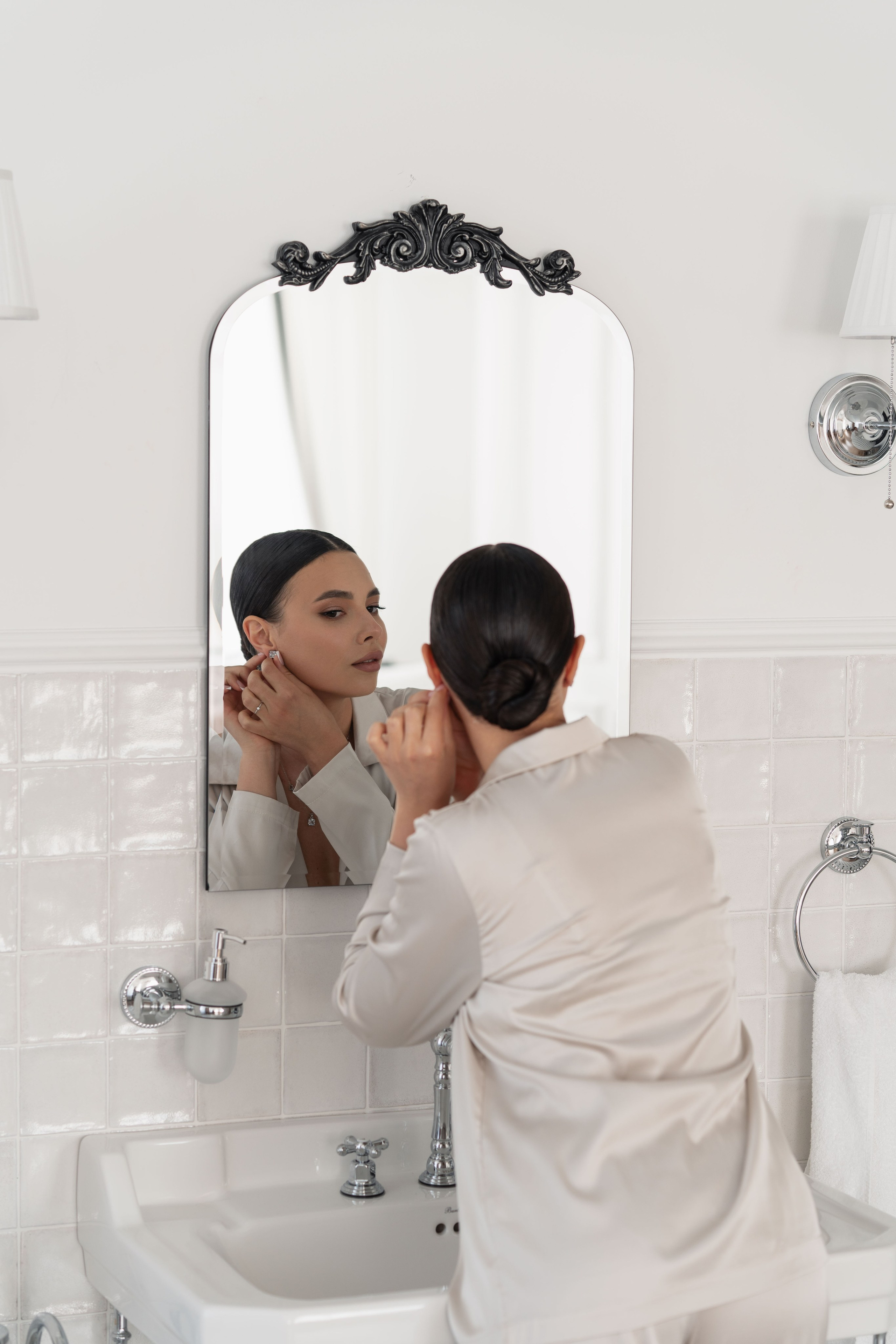 Свадебная фотосессия в интерьере, студия. Главная