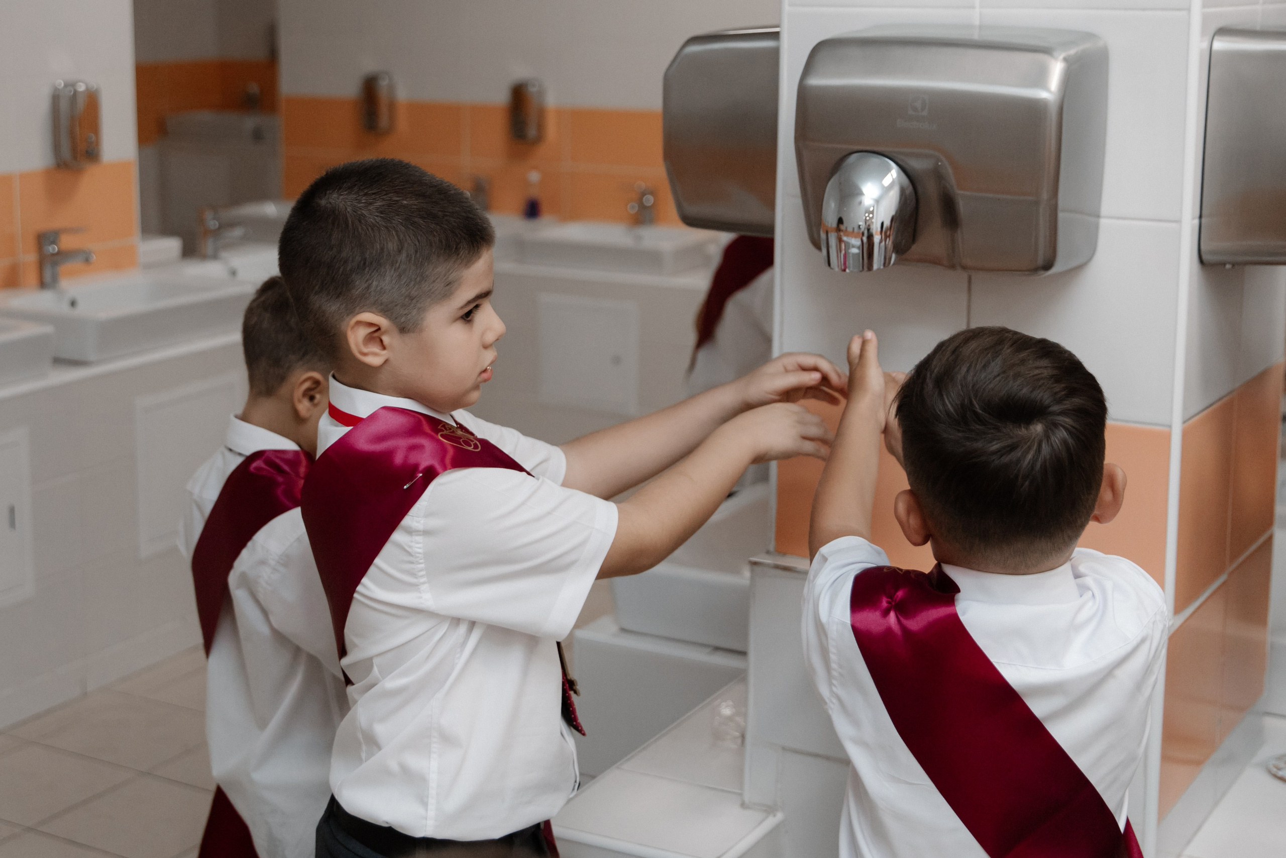 1 класс 11 школа. Выпускные альбомы Натальи Бутко: Новороссийск, Анапа, Геленджик