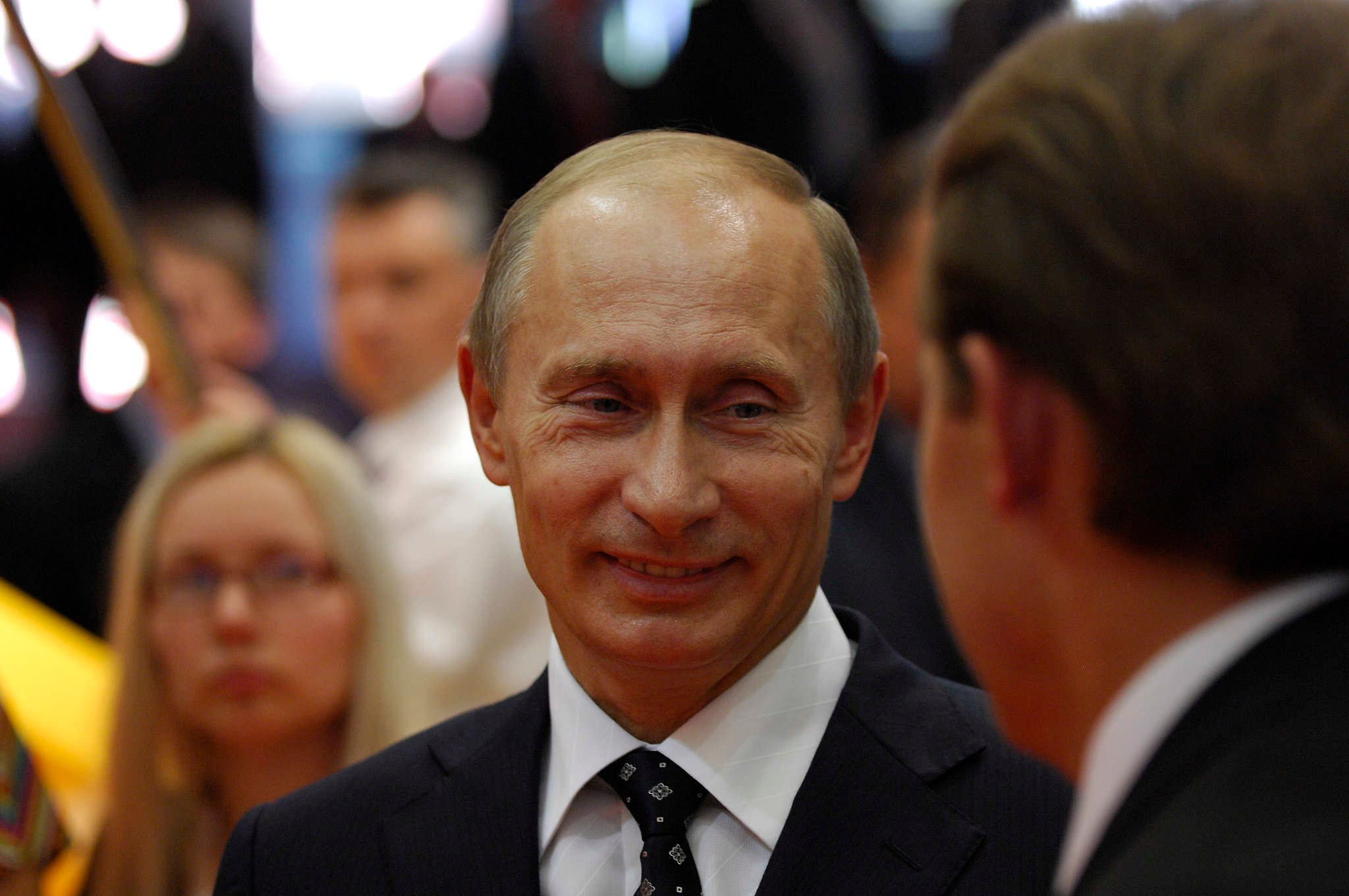 Владимир Путин на международном инвестиционном форуме в Сочи в 2009 году. Съемка для РИАновости.