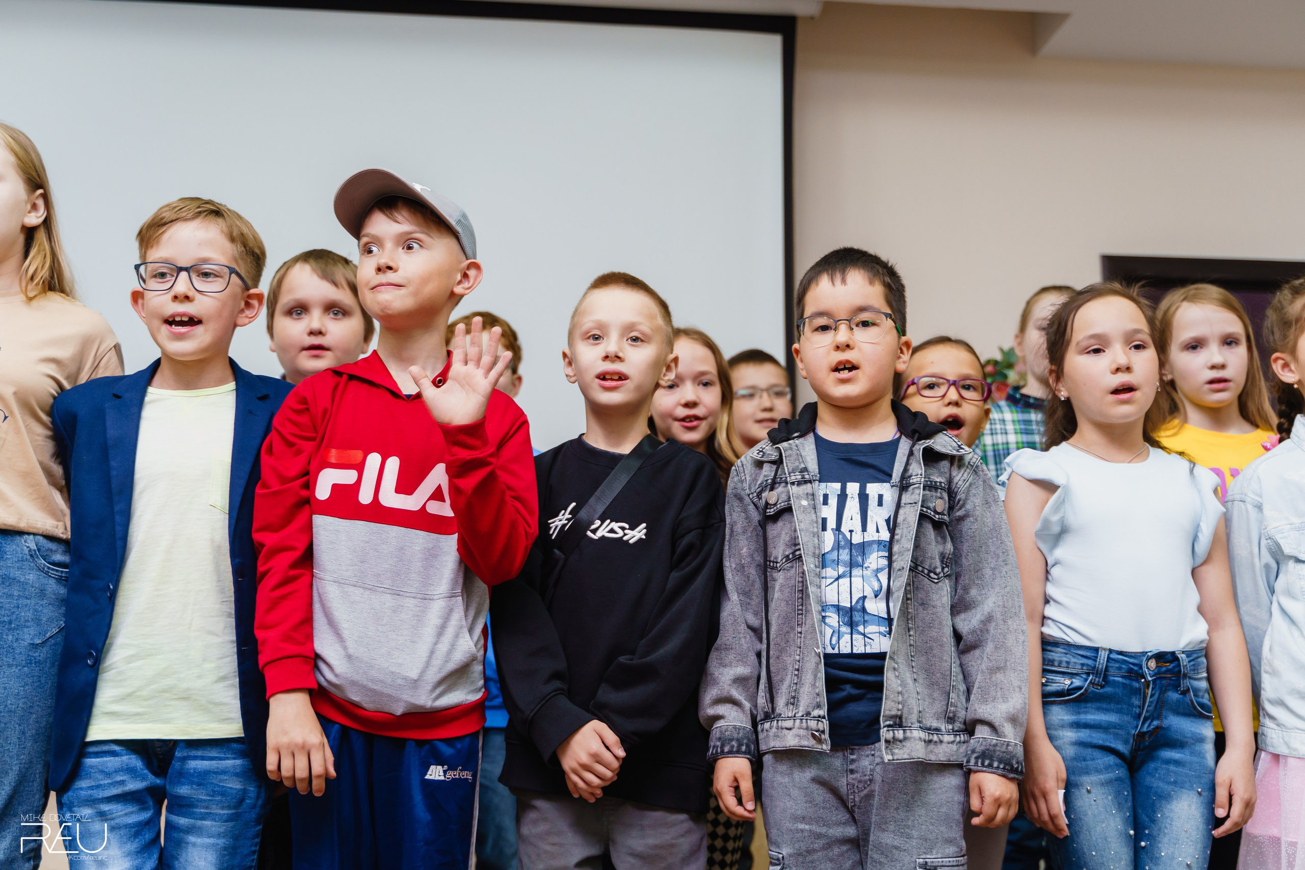 ВЫПУСКНОЙ ШКОЛЫ «Язык Для Успеха» 2023. Mike Dovetail | Портретный и репортажный фотограф