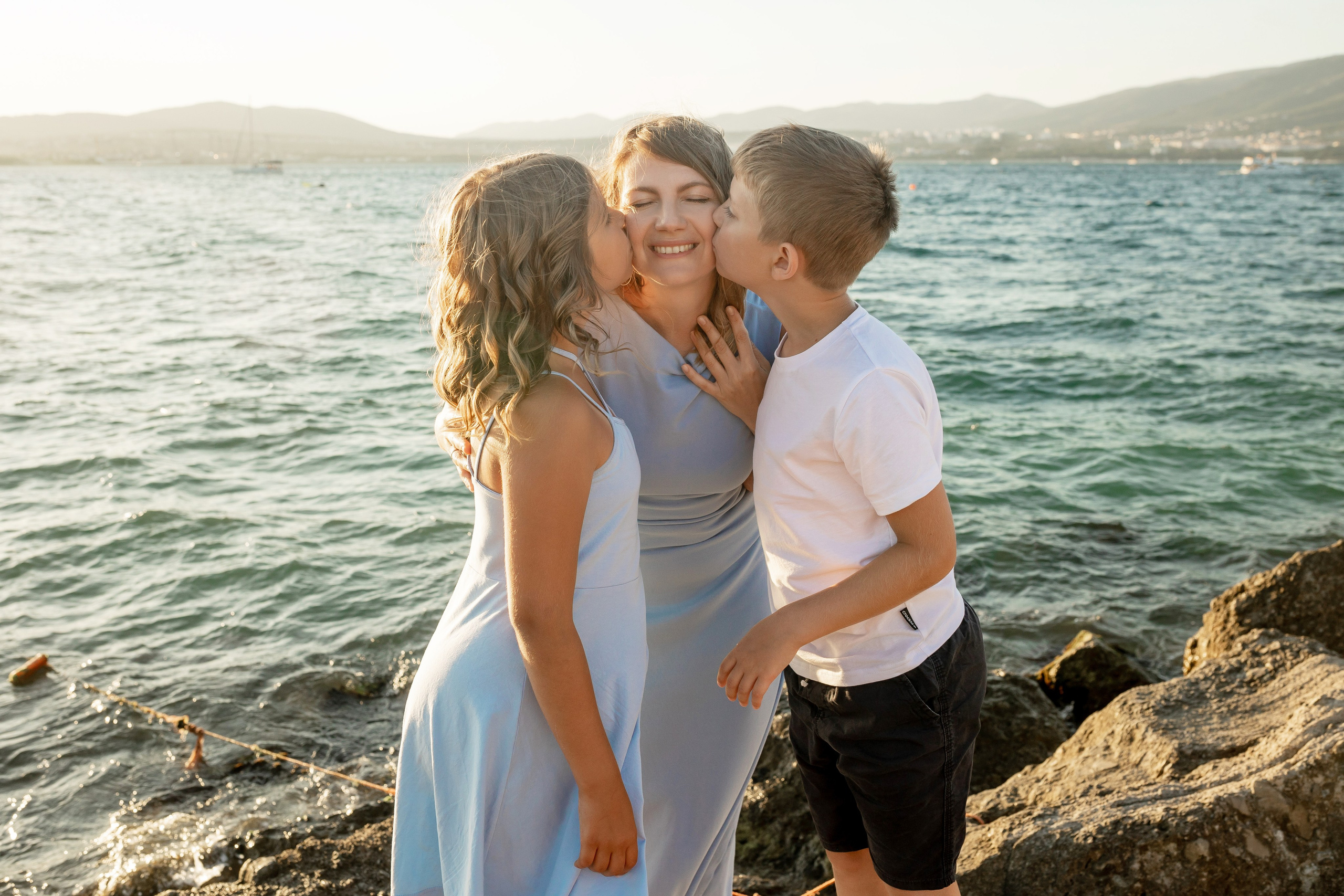 Алена, Иван, Ульяна и Миша. Фотограф в Геленджике, Архипо-Осиповке, Абрау-Дюрсо, Кринице Виктория