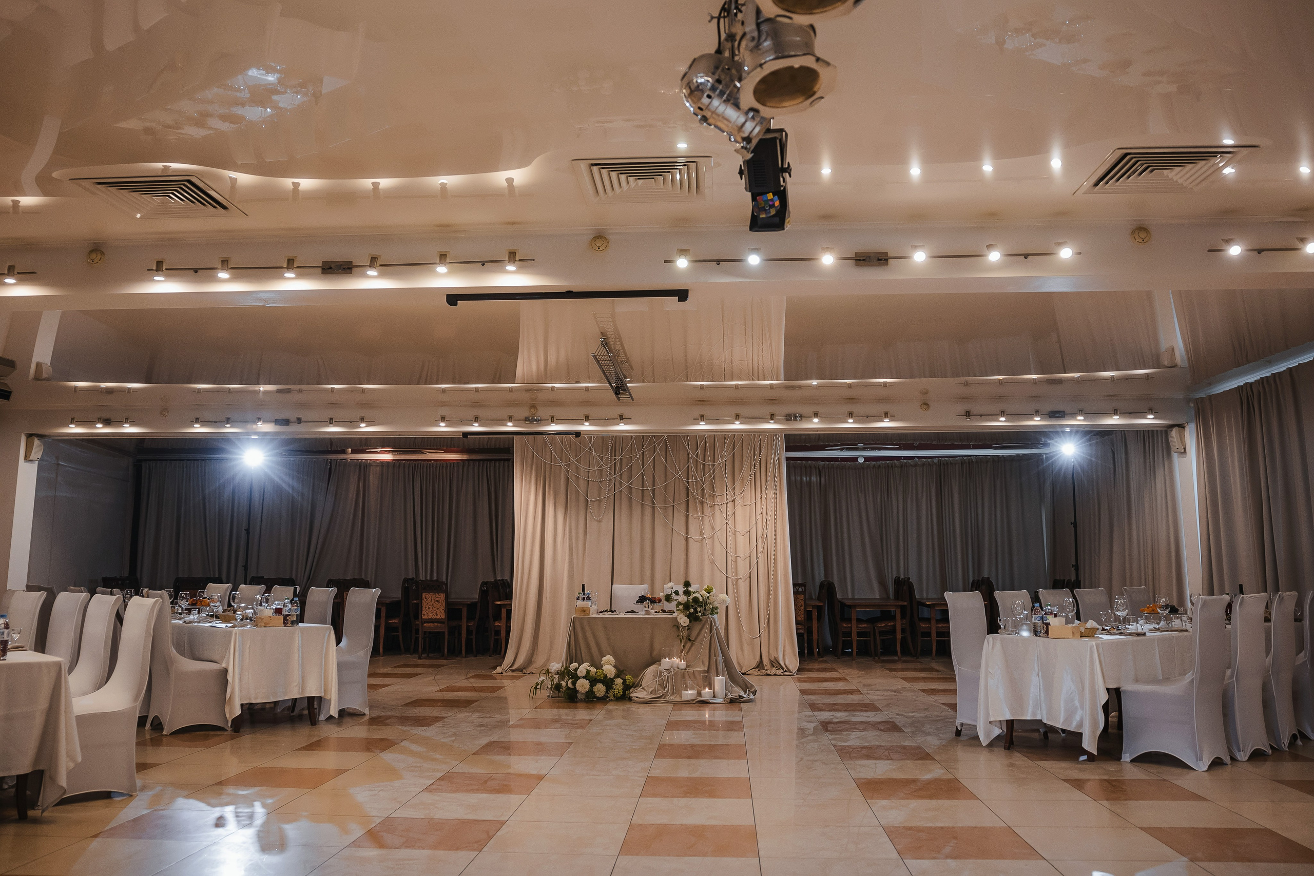 Антон Арина