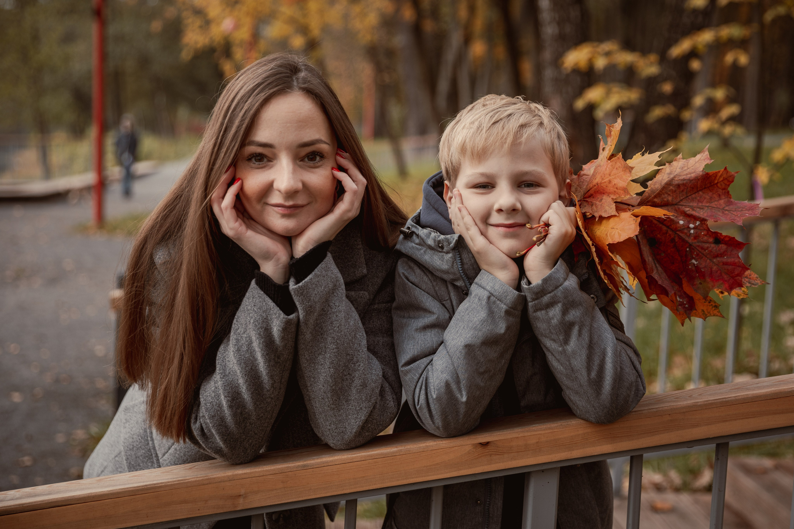 Осенняя прогулка с сыном. Индивидуальный и семейный фотограф Ирина Москвичёва