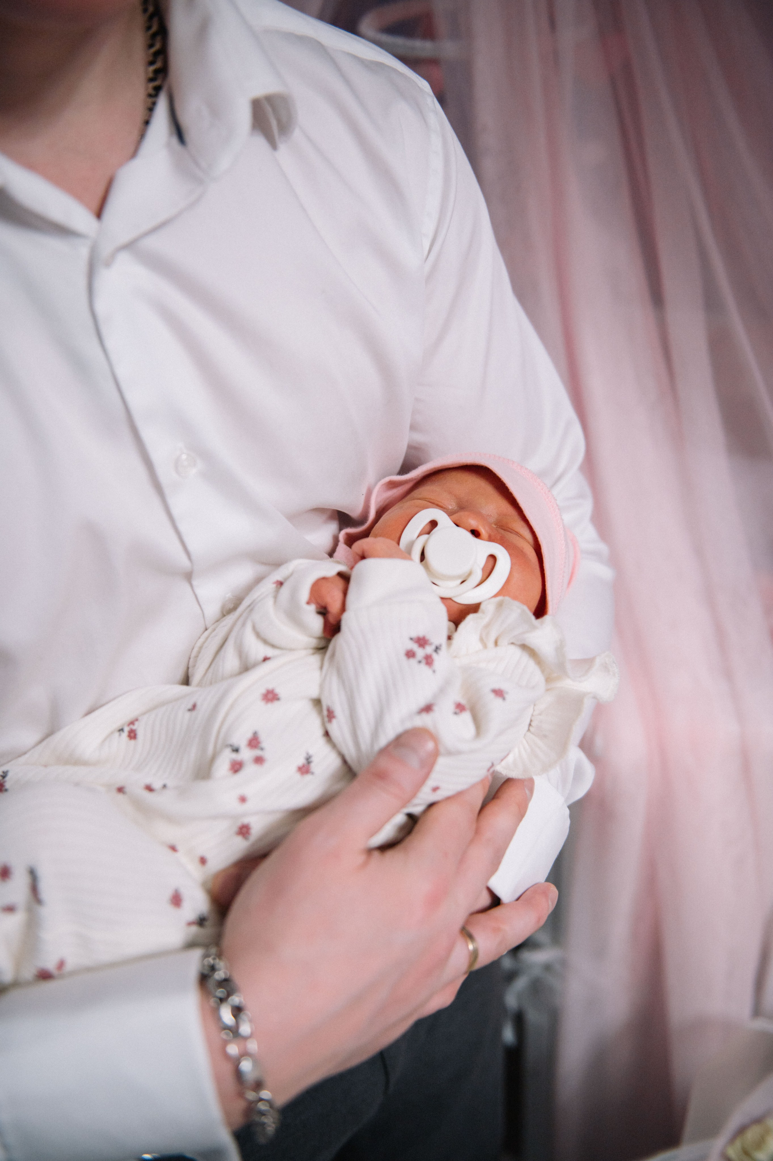 Выписка с роддома. Фотограф в Сургуте Светлана Гибадуллина