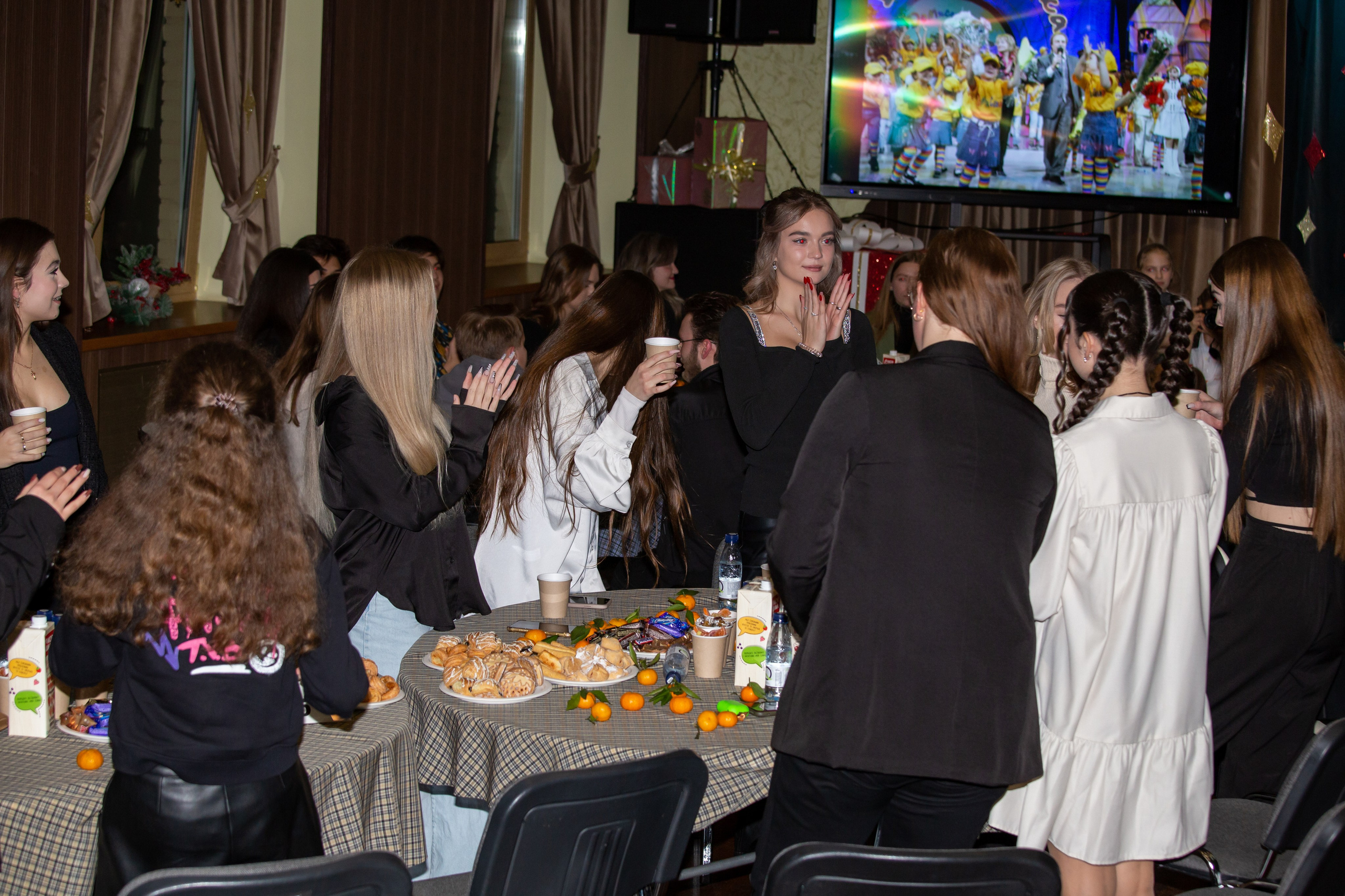 Репортажная съёмка для Домисольки на новый год. «Студия DRONAVT`s» — видеосъёмка и фотография г. Москва