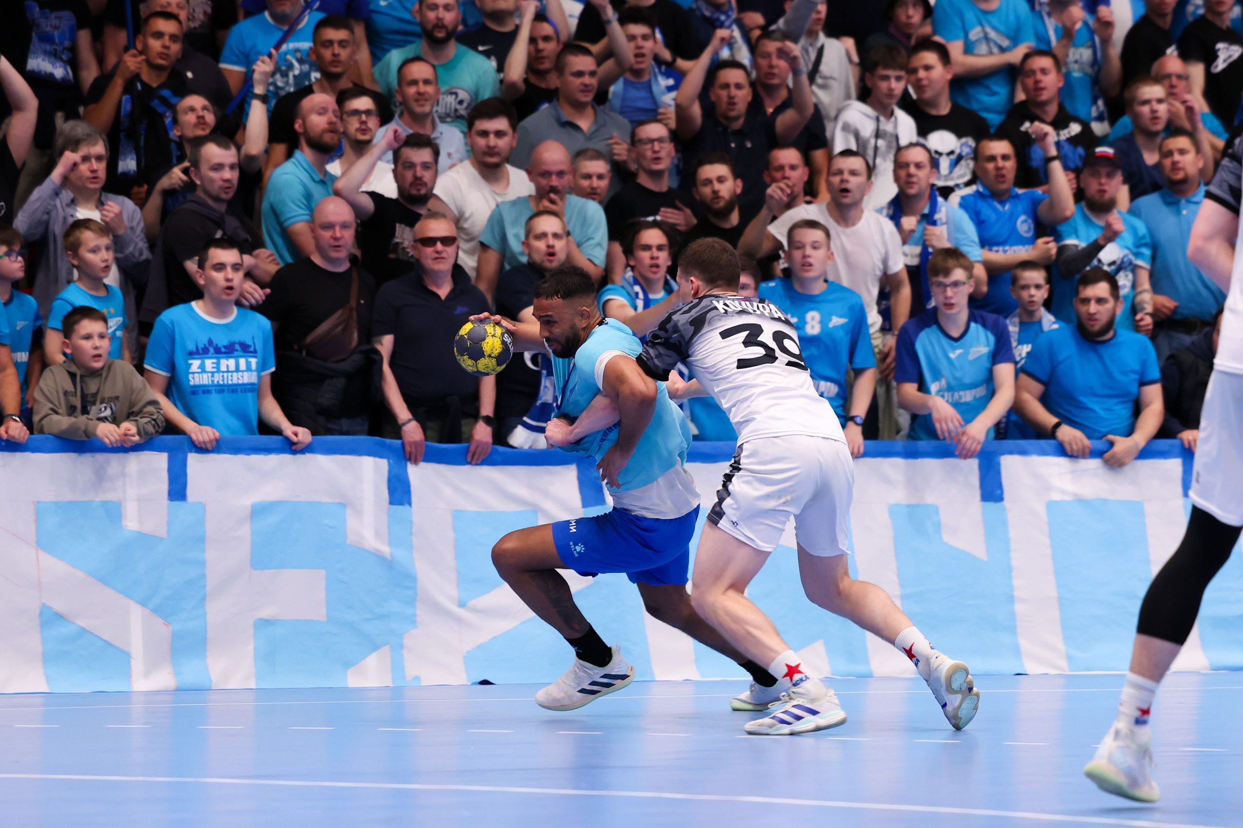 ГК Зенит — ГК ЦСКА финал ЧР2024/25 3 игра 28.05.2025. Спортивный и репортажный фотограф Антон Тереханов