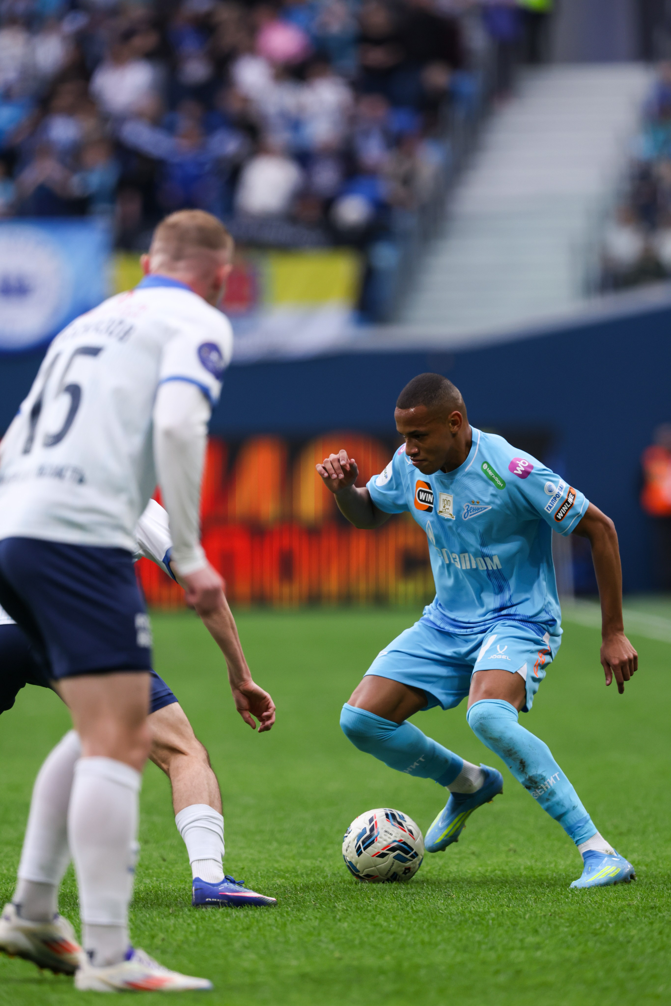 ФК «Зенит» — ФК «Крылья советов». Спортивный и репортажный фотограф Антон Тереханов