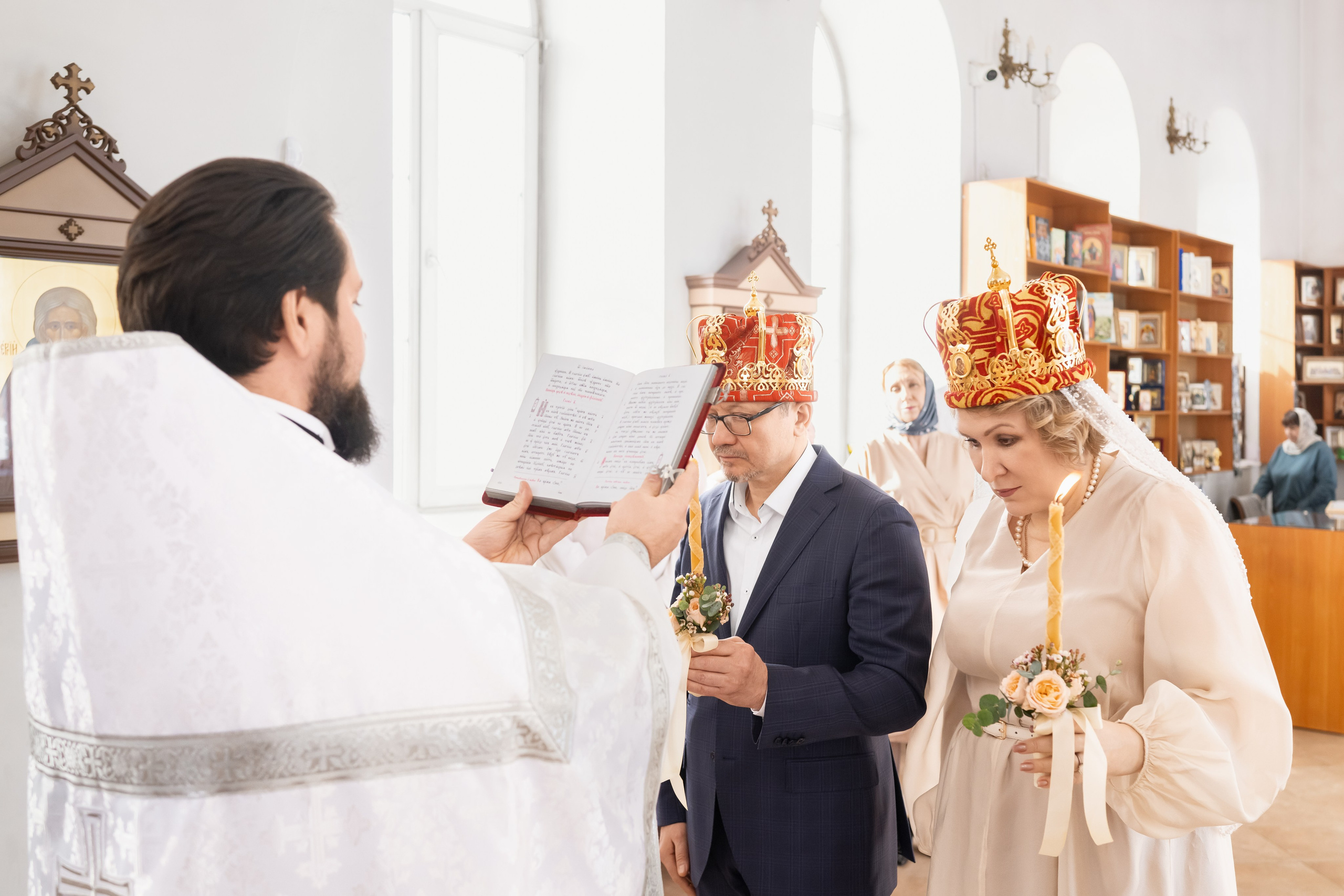 Храм Страстотерпцев (п.Южный). Церковный фотограф на Таинство Крещения и Венчания в Оренбурге и Оренбургской области Екатерина Белкина