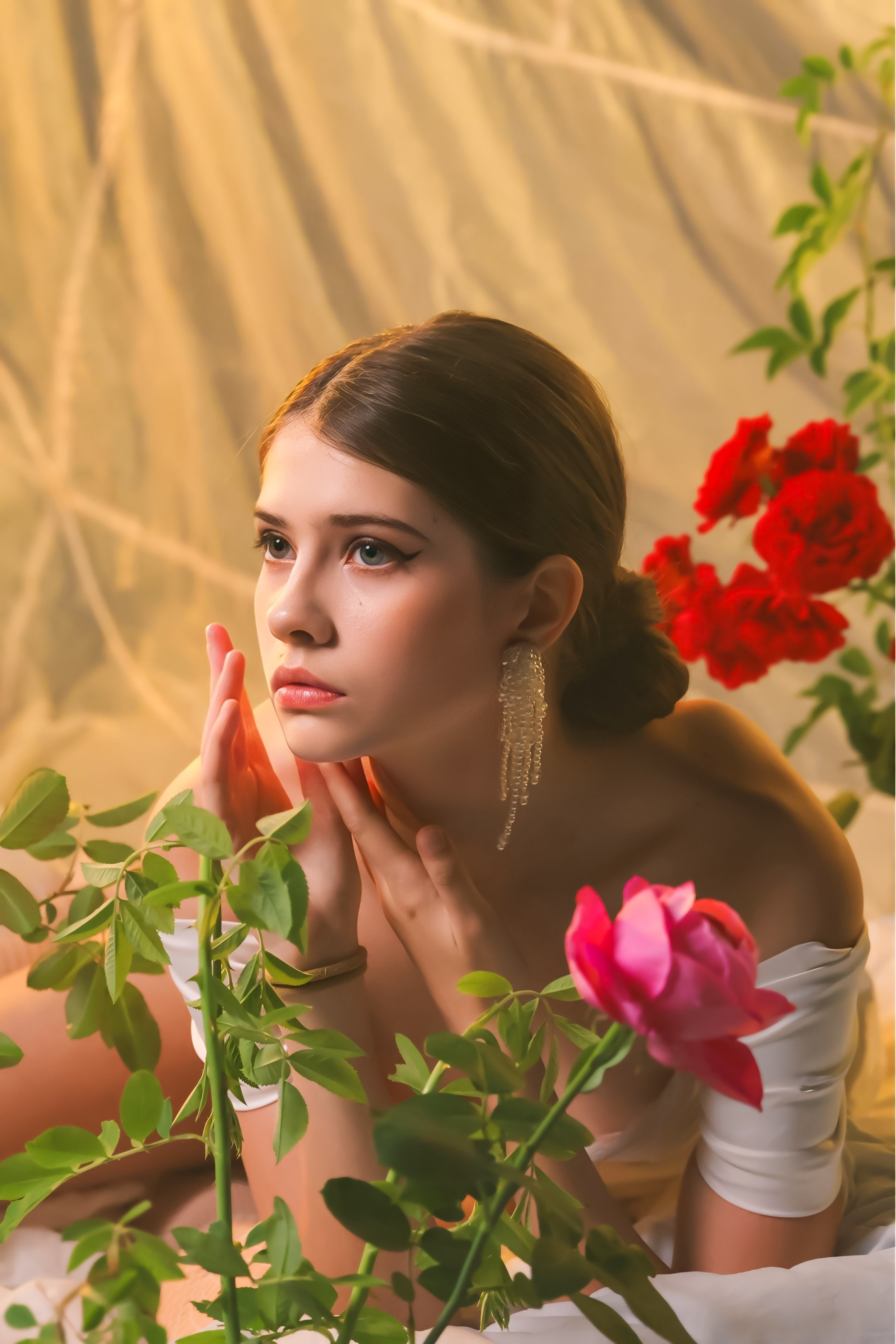 Шёпот лепестков и нежность невесты. Портретный и семейный фотограф в Москве Мария Иванова