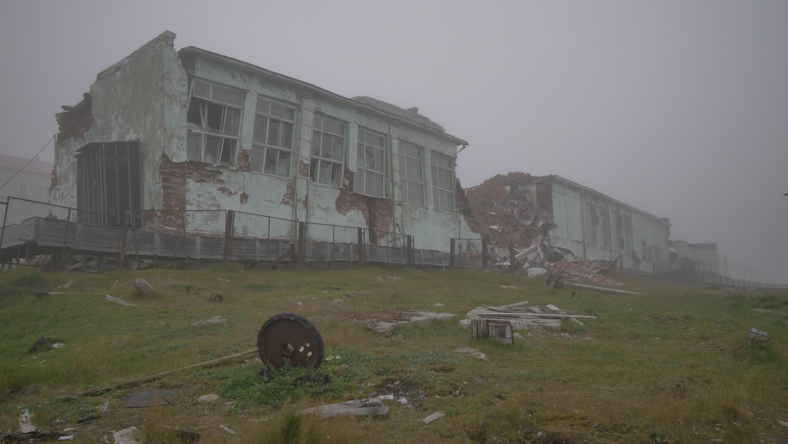 Амдерма — наука (2020 г.). Фотоальбом показывающий увлекательный мир авиации и мир медведей Андрея Иванова