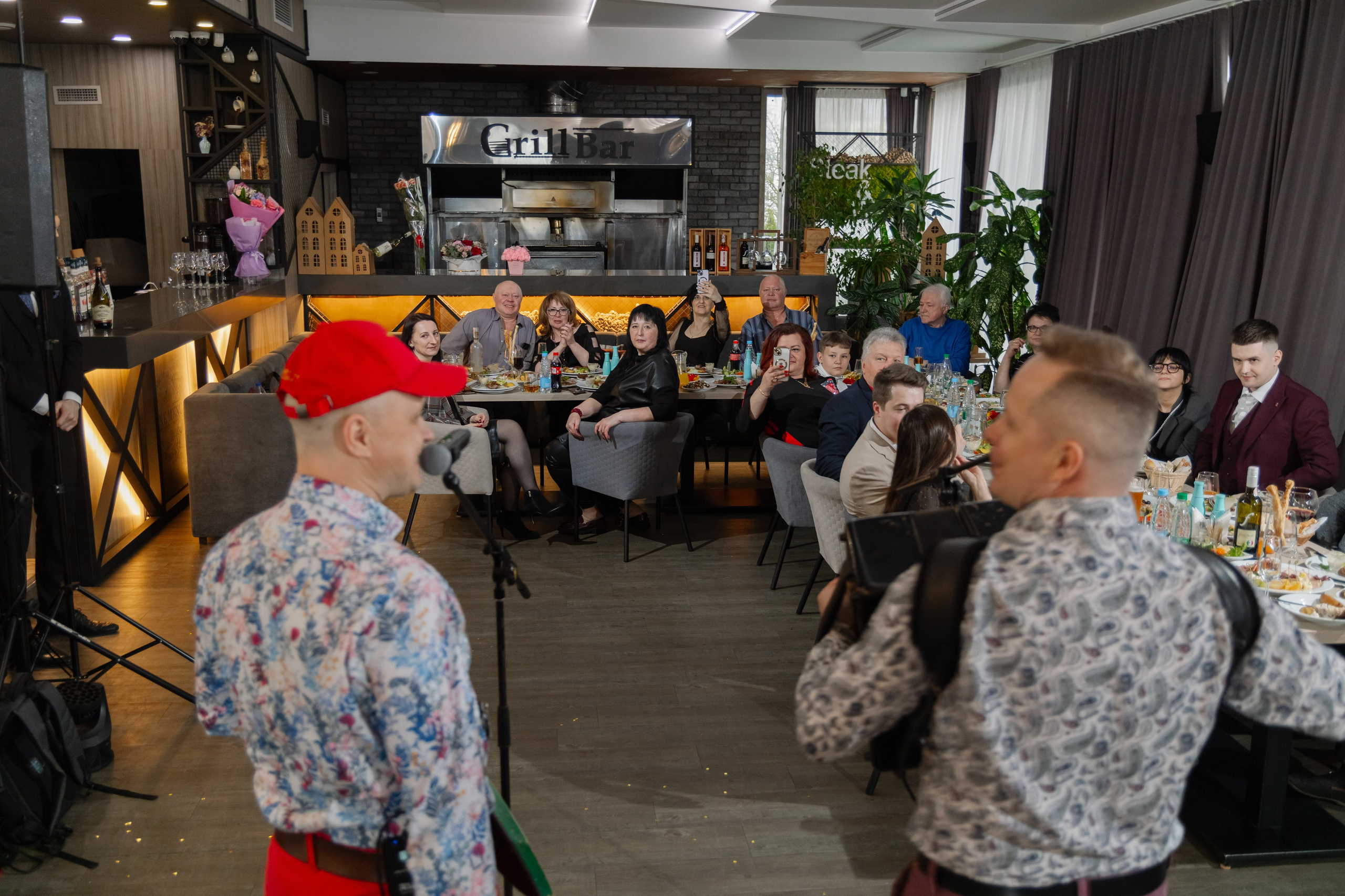 Фотосъемка юбилея в кафе BALDENINI в Минске. Свадебный фотограф в Минске/Беларуси Сергей Спиридонов