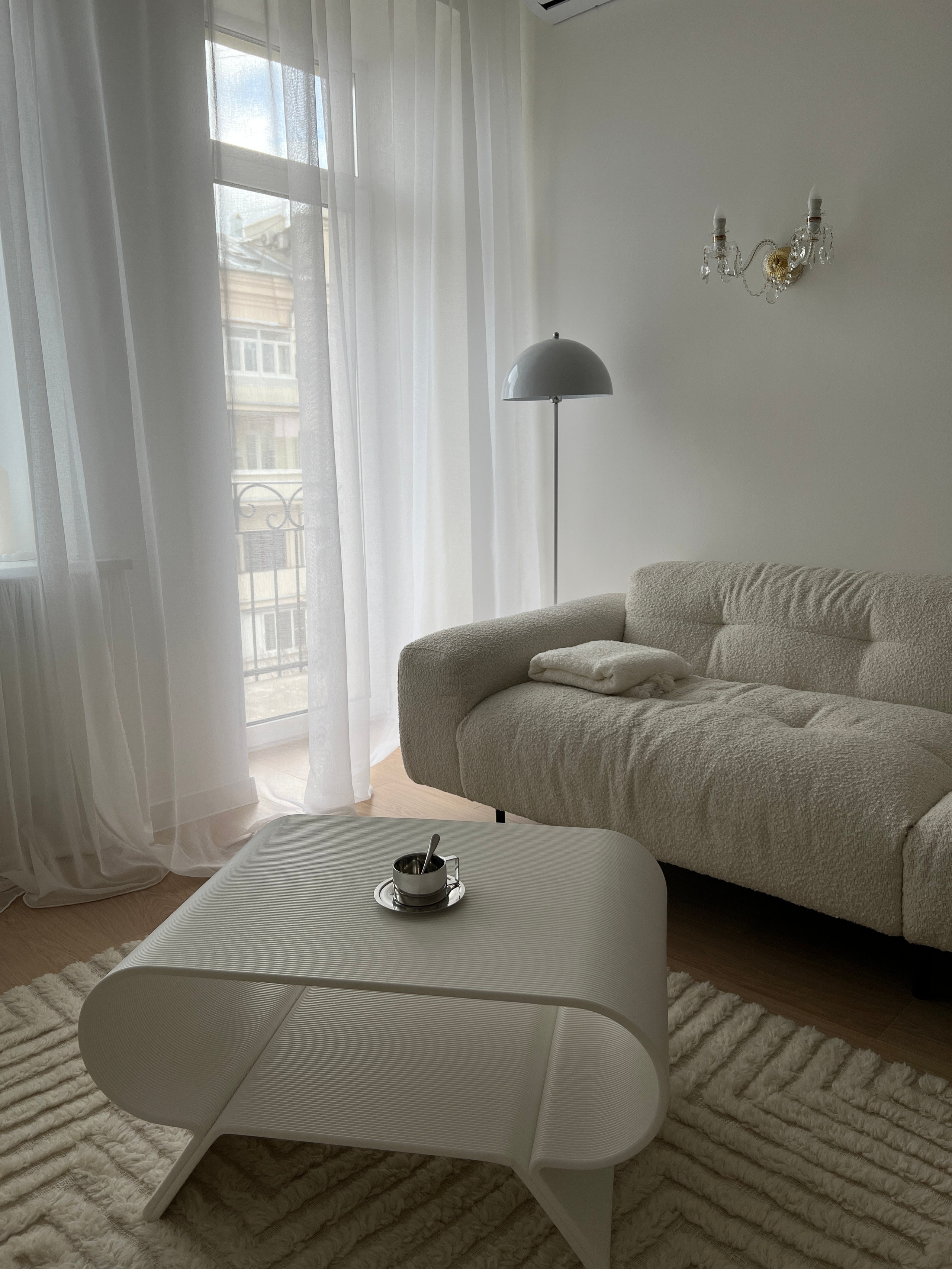 ИНТЕРЬЕР ГОСТИНОЙ. PARISIEN STUDIO | Интерьерная квартира — студия в стиле минимализм в Москве