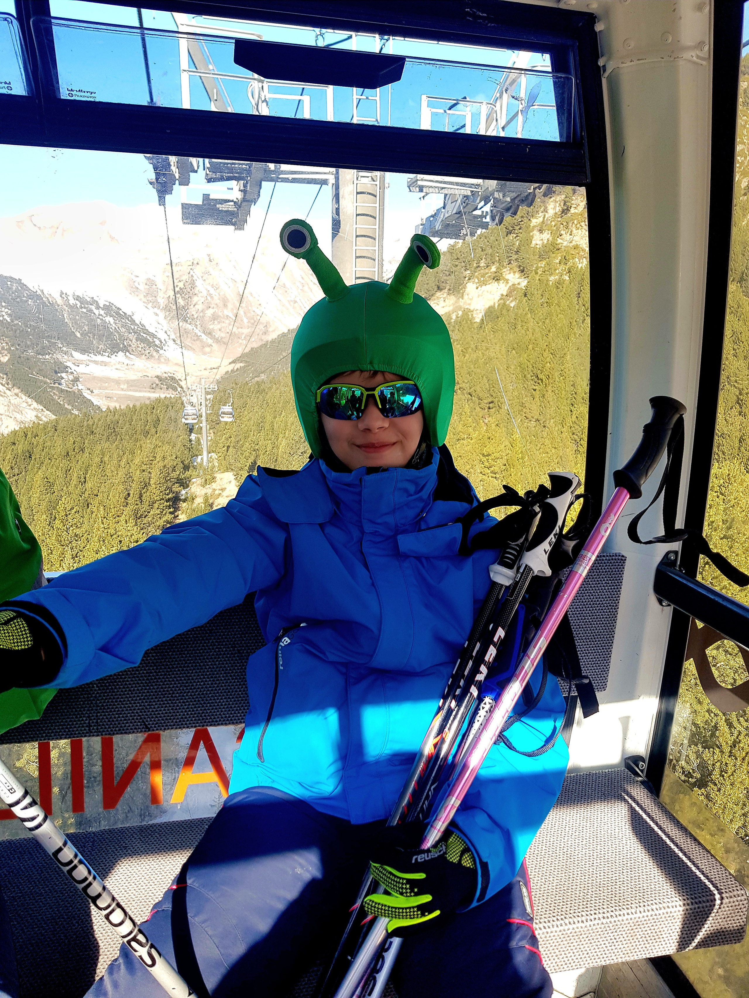 На подъемнике к снегу