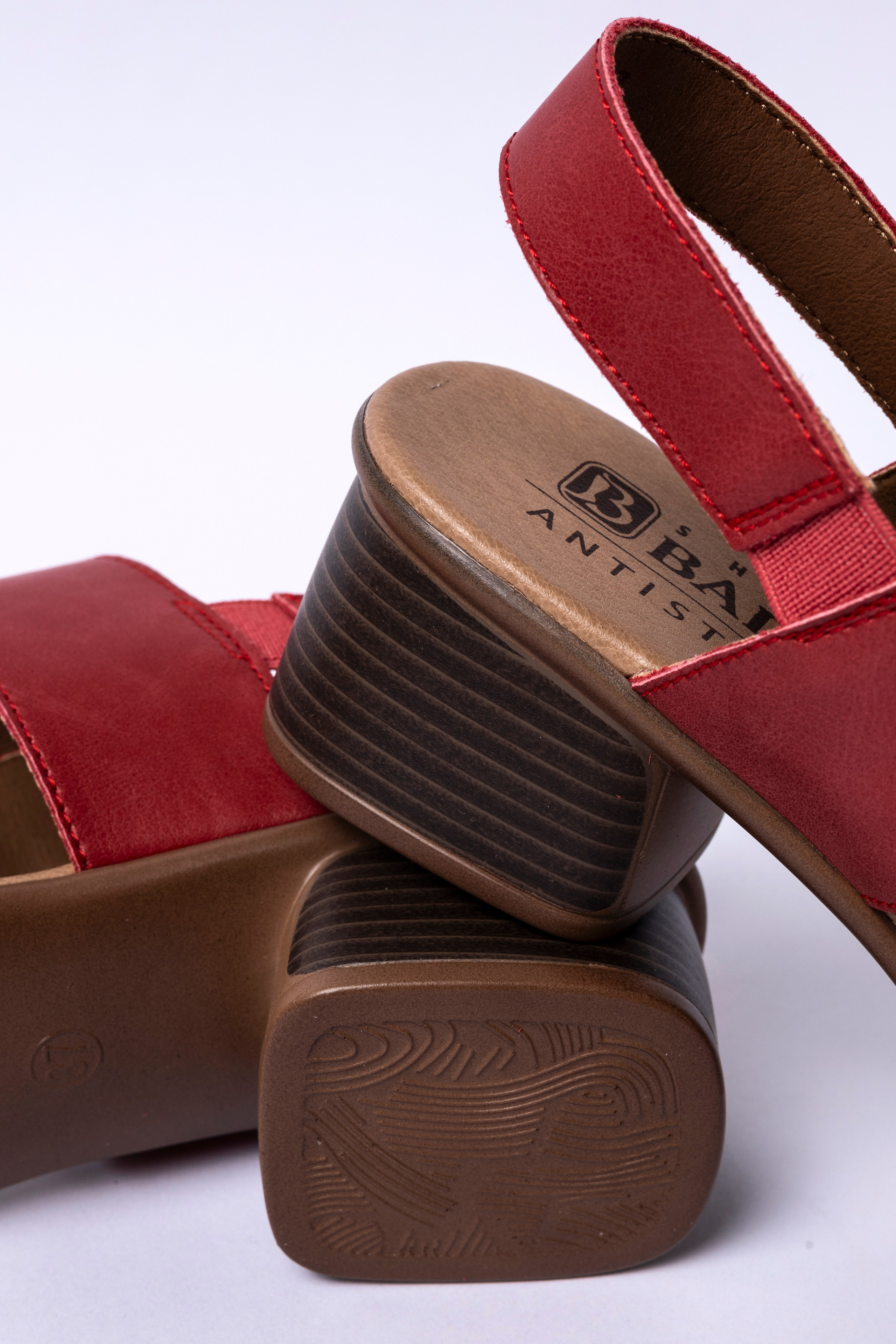 Каталожная съёмка для интернет магазинов. Автопортретная фотостудия в Казани