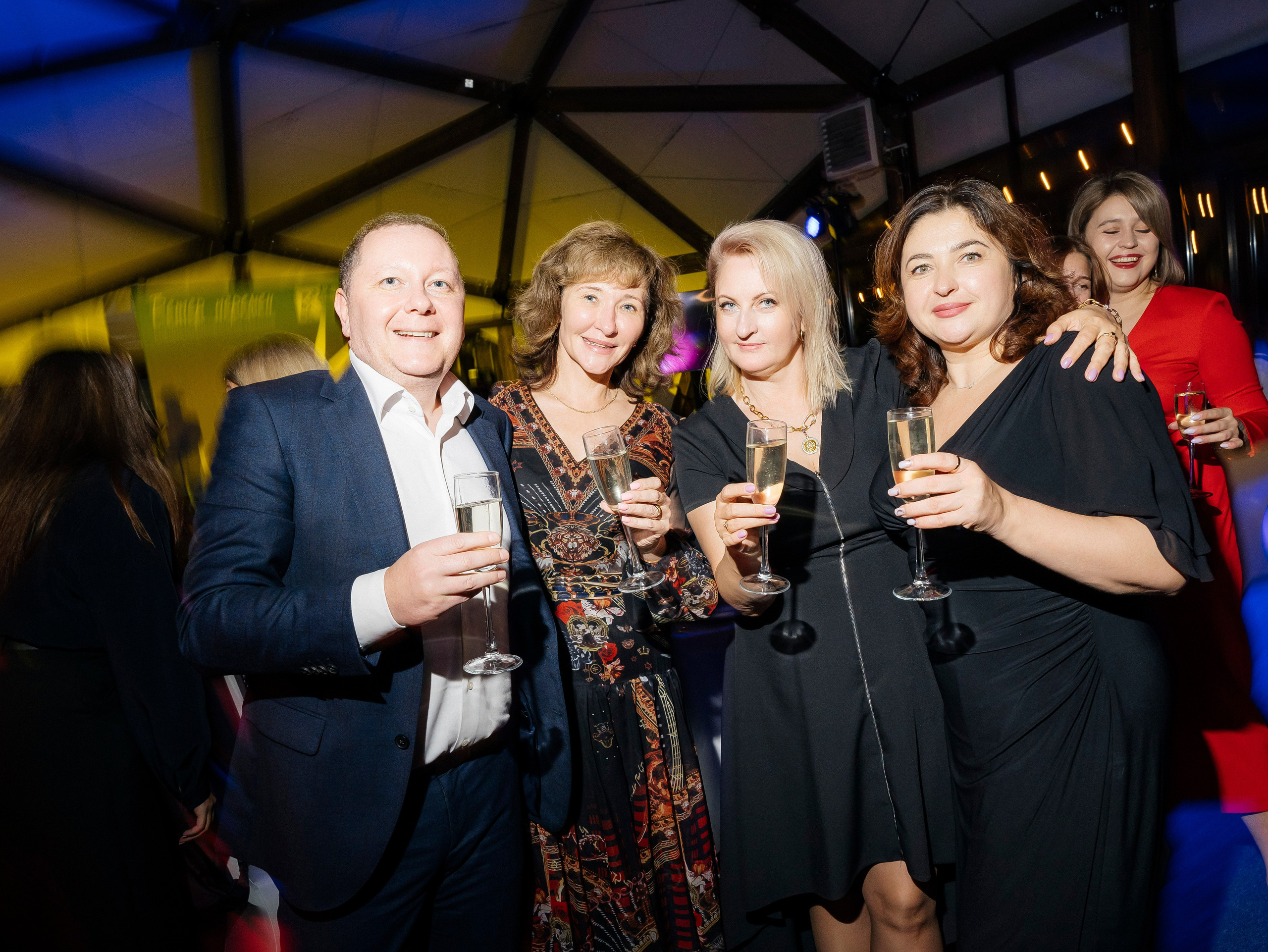 Р Фарм. Свадебный фотограф