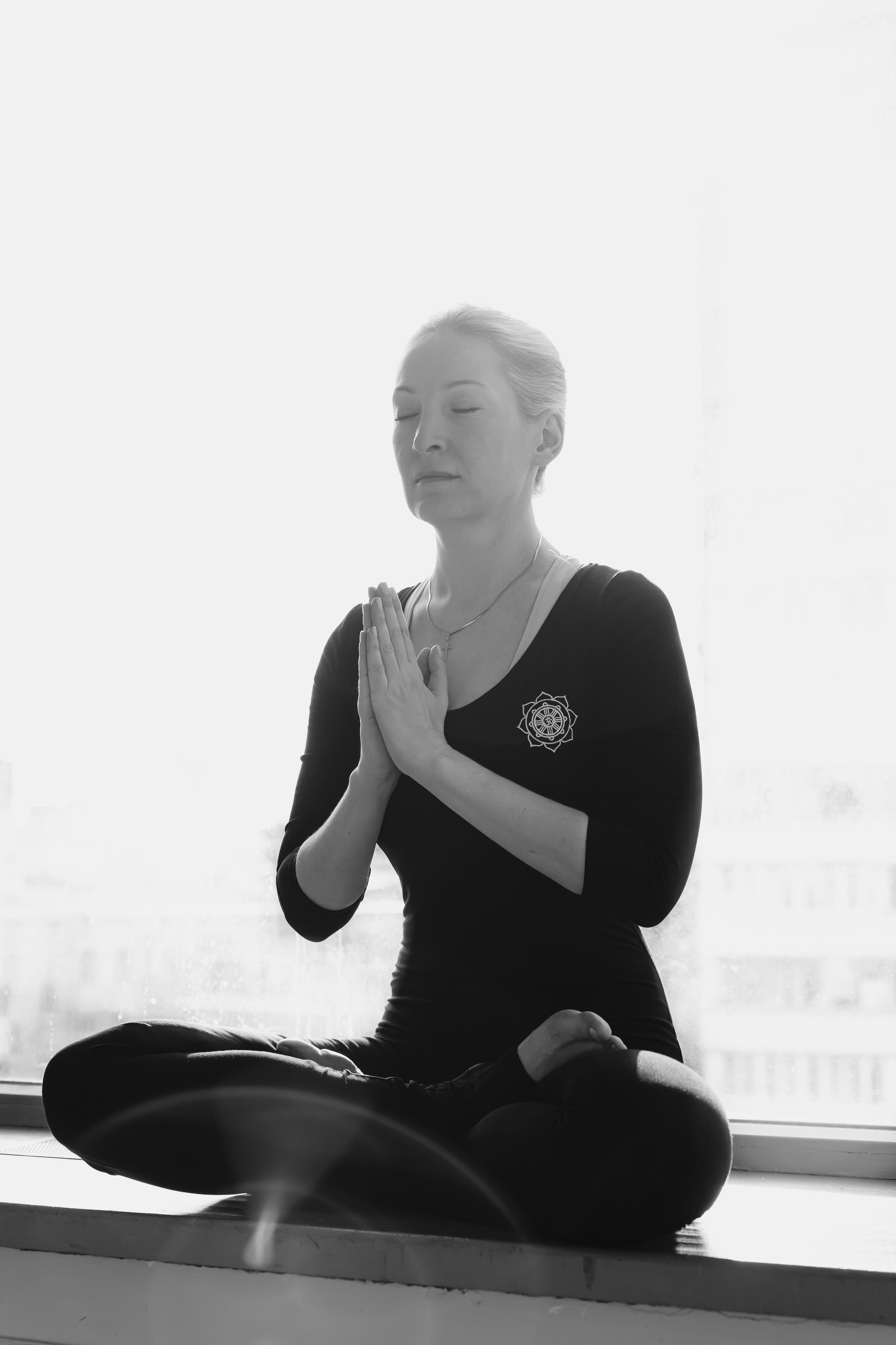 Йога фотосессия в Москве. Контент-фотограф для преподавателей йоги. Йога фотография. Фотографии асан. Одежда для йоги. Фотосессия занятий йогой. Фотография йоги. Заказать фотосессию в Москве. Йога фотосессия в Видном. Фотограф в Москве