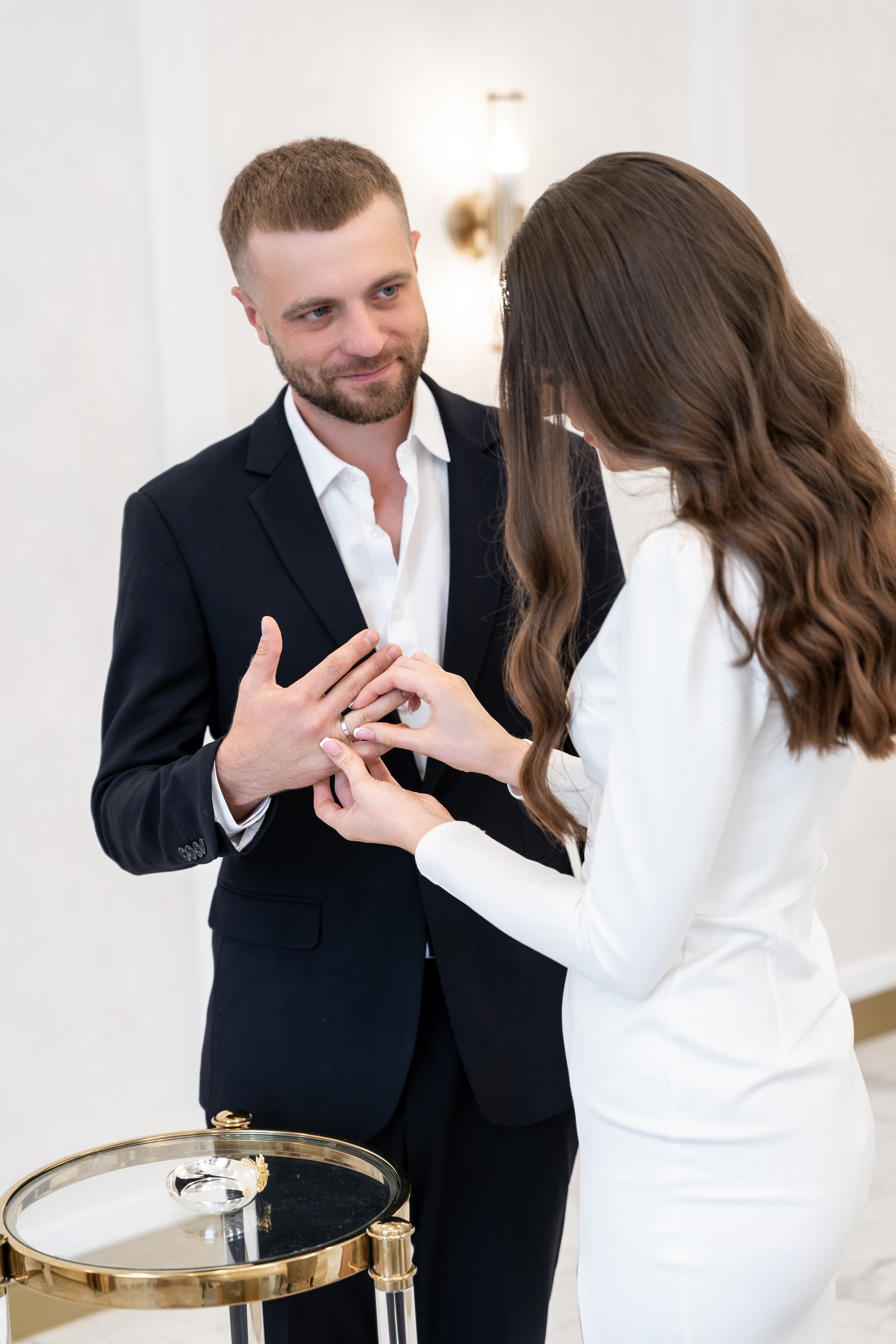 Свадебный фотограф в Москве. Свадебный фотограф Видное, Бутово. Роспись во дворце бракосочетания Южное Бутово. Регистрация брака в Москве и Московской области. Фотограф на свадьбу. Свадебная фотосессия в центре  Москвы. Фотосессия Хилков переулок. Фотосессия свадебного банкета  в ресторане. Выездная регистрация брака. Фотосессия молодоженов. Свадебная прогулка. Жених и невеста в день свадьбы. 