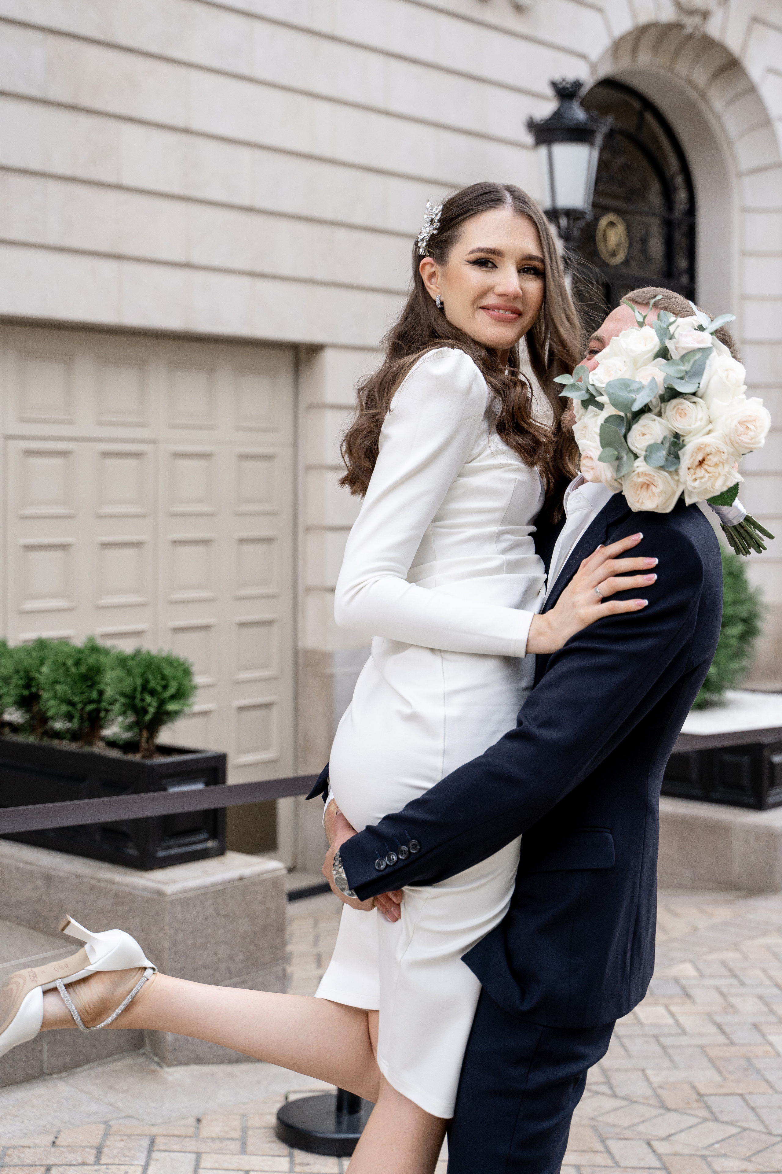 Свадебный фотограф в Москве. Свадебный фотограф Видное, Бутово. Роспись во дворце бракосочетания Южное Бутово. Регистрация брака в Москве и Московской области. Фотограф на свадьбу. Свадебная фотосессия в центре  Москвы. Фотосессия Хилков переулок. Фотосессия свадебного банкета  в ресторане. Выездная регистрация брака. Фотосессия молодоженов. Свадебная прогулка. Жених и невеста в день свадьбы. 