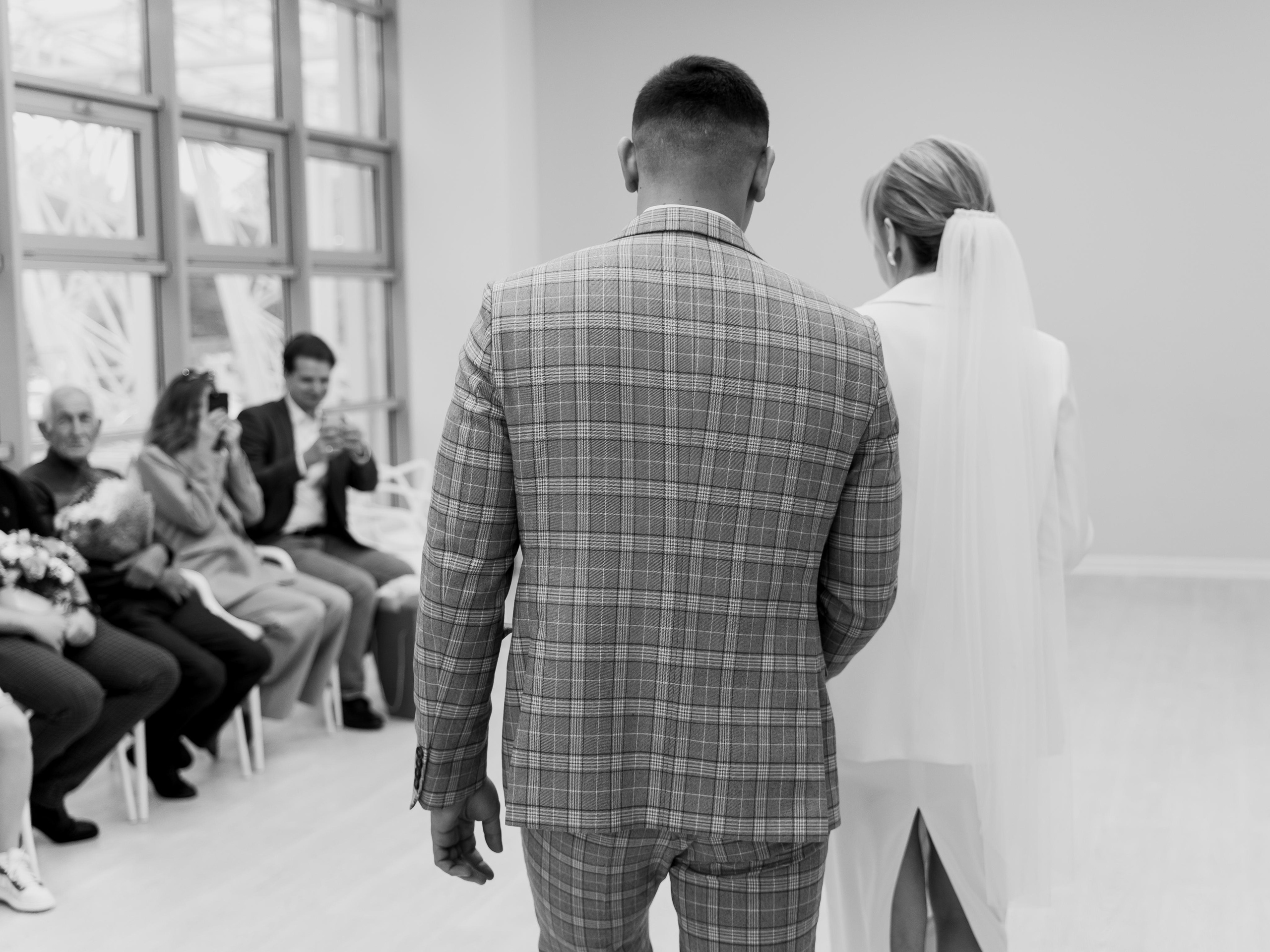 Свадебная фотосессия Домодедово. Свадебный фотограф Домодедово. Домодедовский ЗАГС. Парк Елочки. Свадебный фотограф в Москве и Домодедово. 