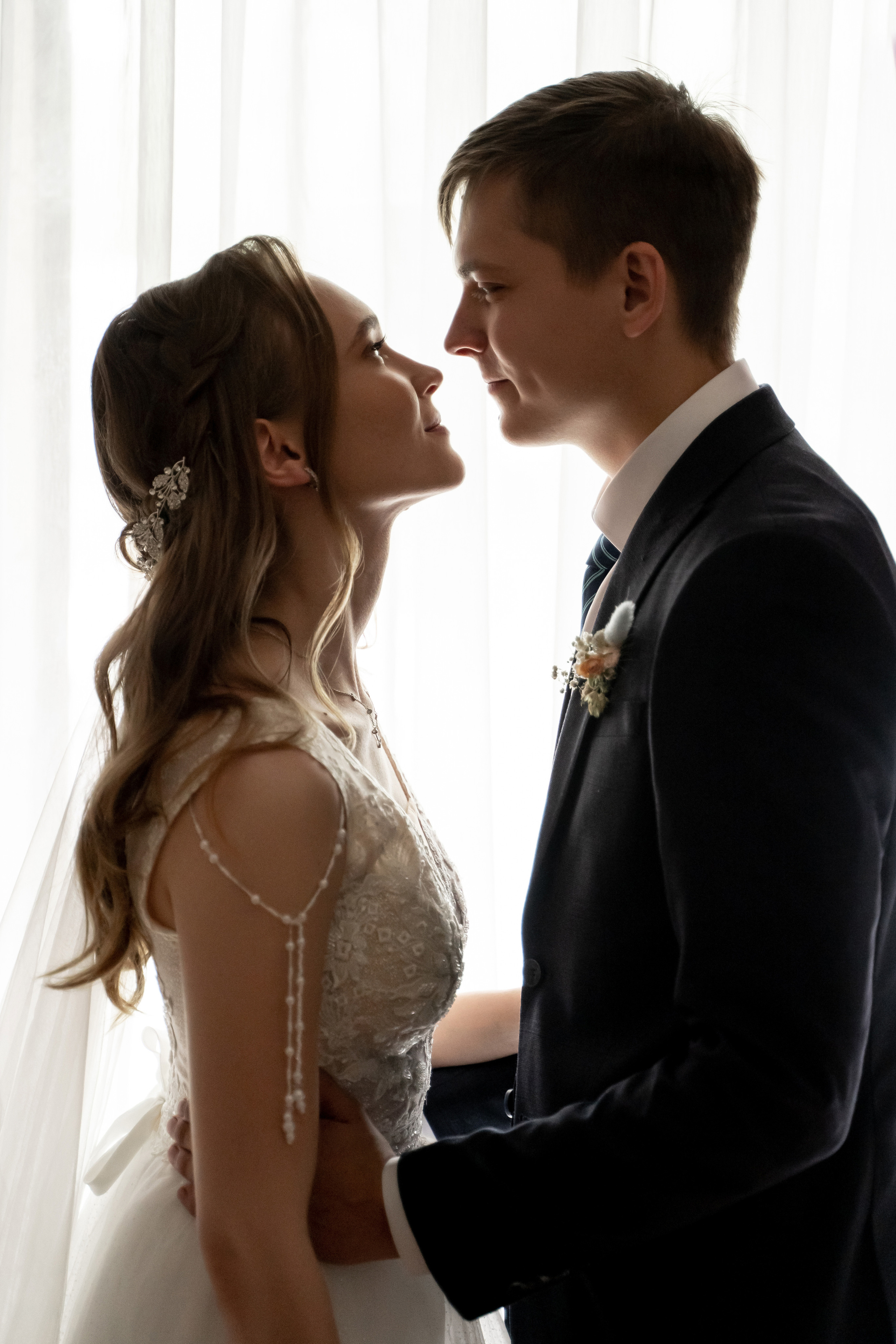 Регистрация брака, роспись во дворце бракосочетания Видное. ЗАГС Видное. Свадьба , свадебная фотосессия в Москве, свадебная фотосессия Видное, Бутово, Домодедово. Свадебный и семейный фотограф в Бутово. Видновский ЗАГС. Свадебная прогулка в Царицыно.