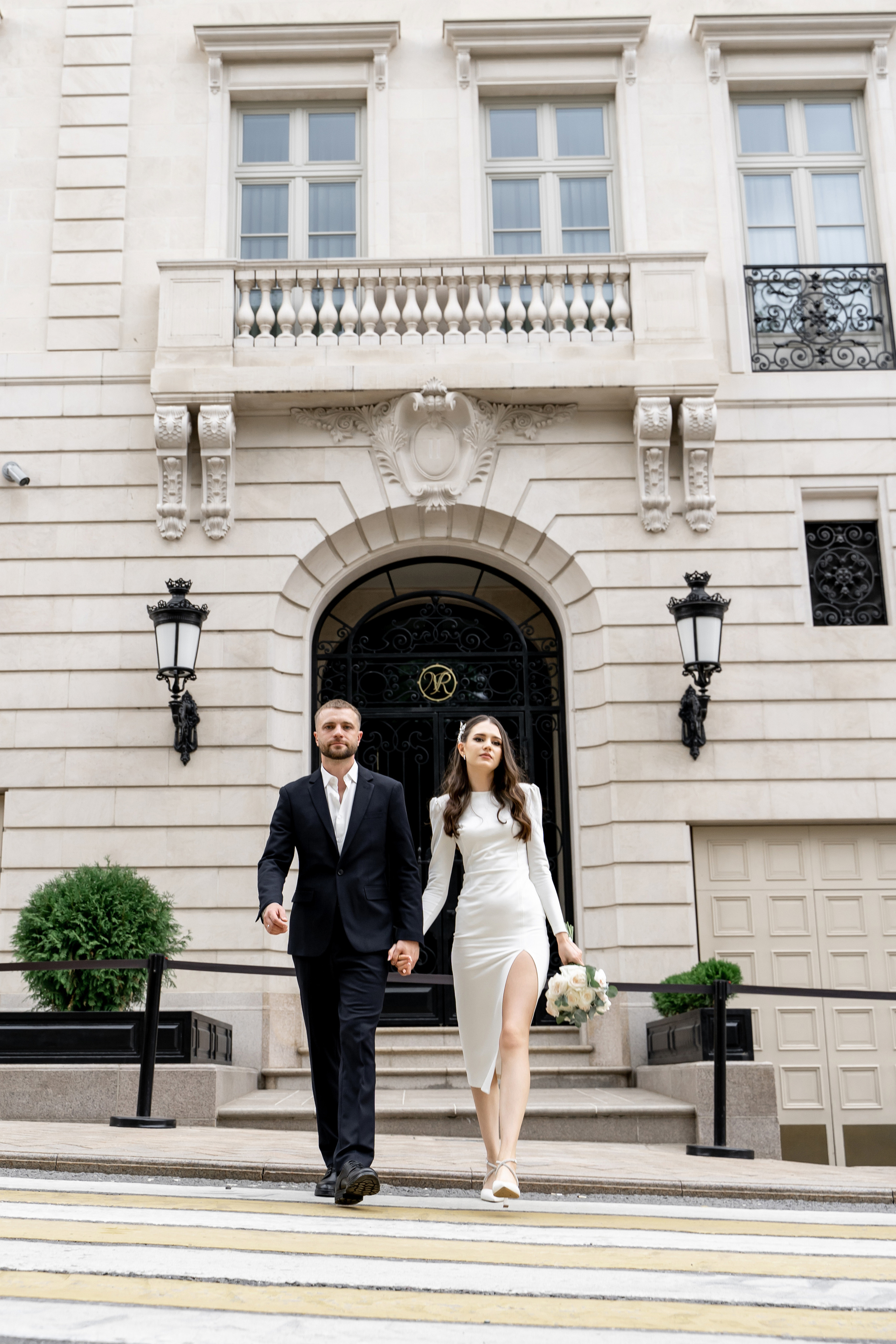 Свадебный фотограф в Москве. Свадебный фотограф Видное, Бутово. Роспись во дворце бракосочетания Южное Бутово. Регистрация брака в Москве и Московской области. Фотограф на свадьбу. Свадебная фотосессия в центре  Москвы. Фотосессия Хилков переулок. Фотосессия свадебного банкета  в ресторане. Выездная регистрация брака. Фотосессия молодоженов. Свадебная прогулка. Жених и невеста в день свадьбы. 