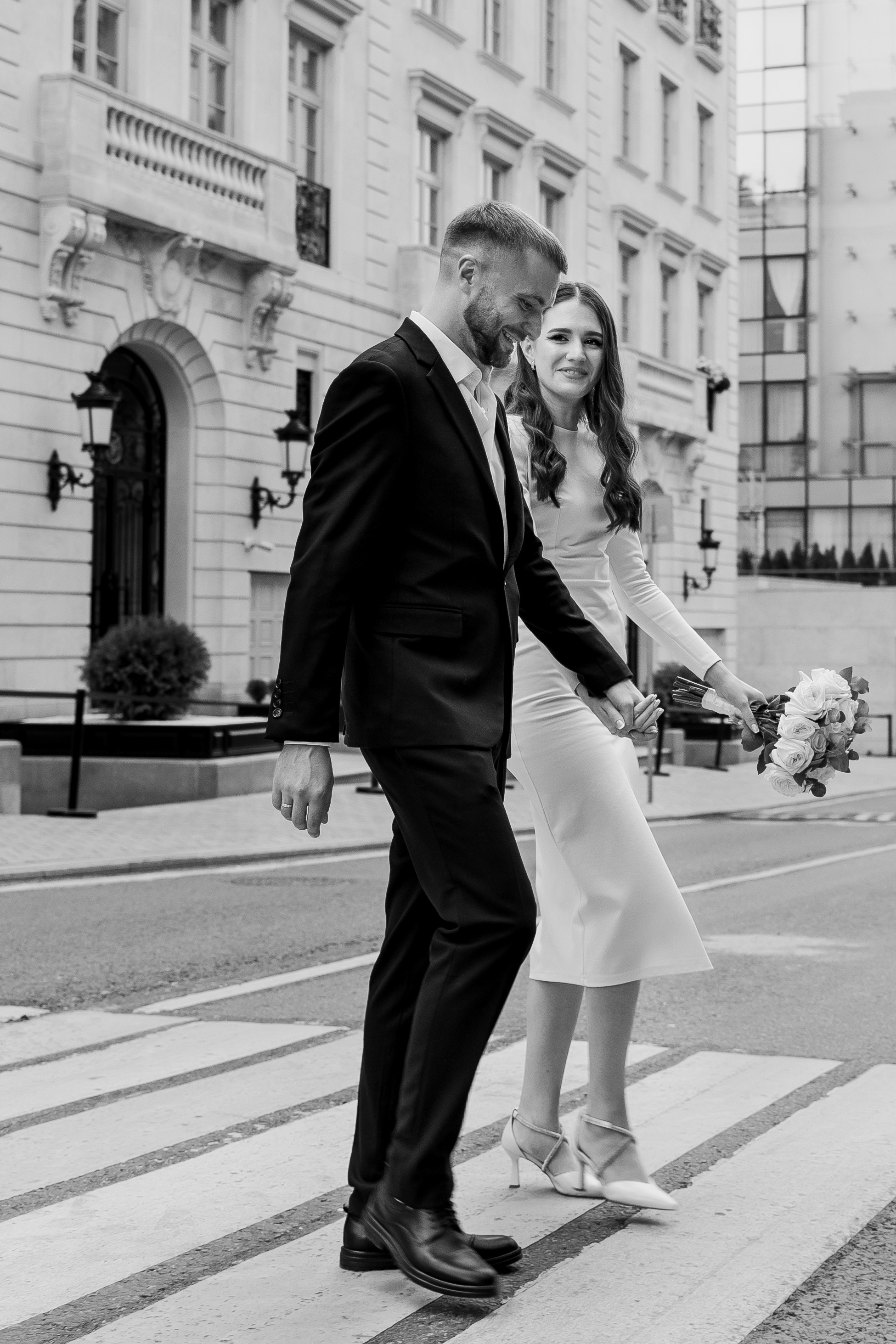 Свадебный фотограф в Москве. Свадебный фотограф Видное, Бутово. Роспись во дворце бракосочетания Южное Бутово. Регистрация брака в Москве и Московской области. Фотограф на свадьбу. Свадебная фотосессия в центре  Москвы. Фотосессия Хилков переулок. Фотосессия свадебного банкета  в ресторане. Выездная регистрация брака. Фотосессия молодоженов. Свадебная прогулка. Жених и невеста в день свадьбы. 