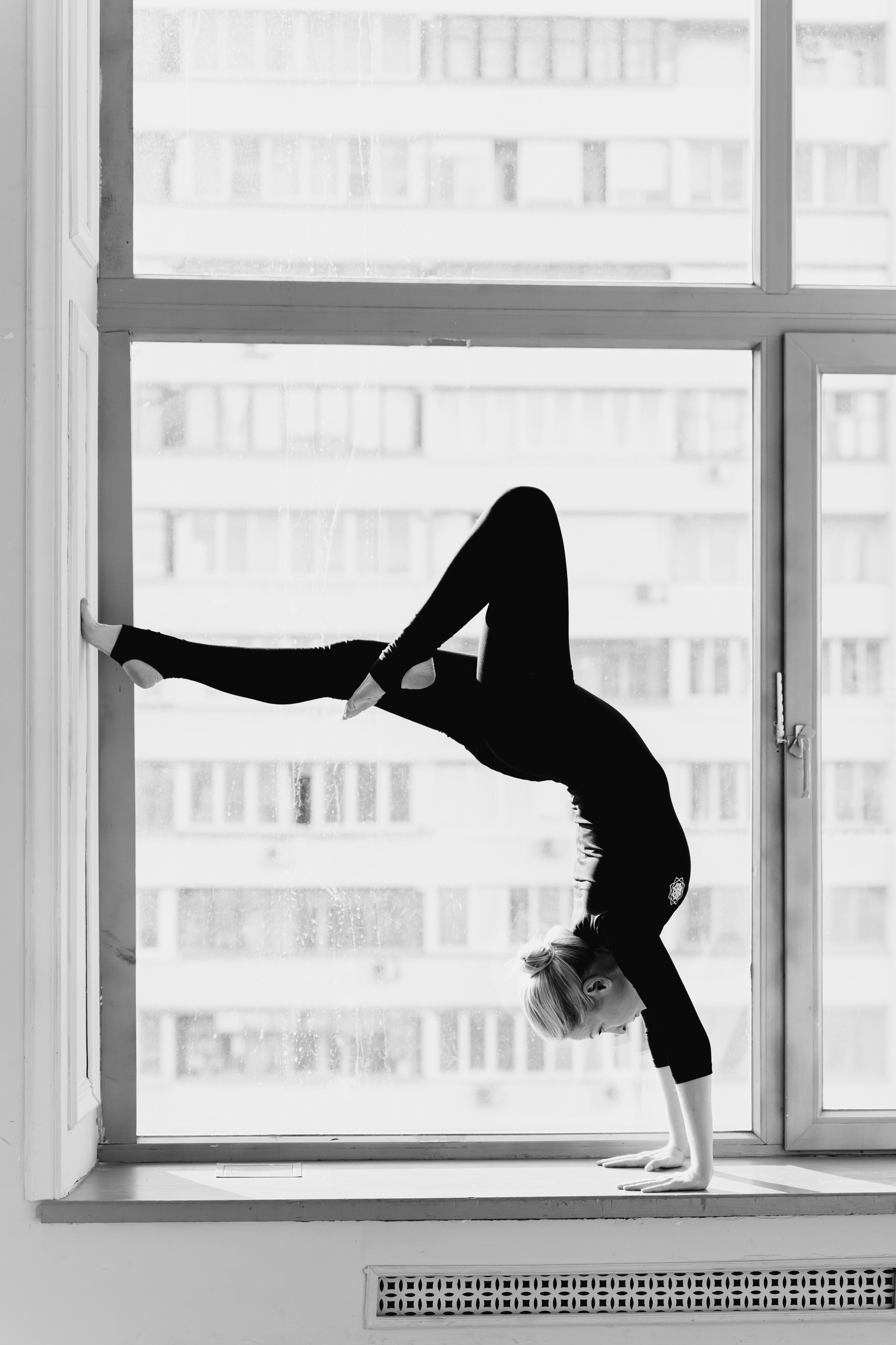 Йога фотосессия в Москве. Контент-фотограф для преподавателей йоги. Йога фотография. Фотографии асан. Одежда для йоги. Фотосессия занятий йогой. Фотография йоги. Заказать фотосессию в Москве. Йога фотосессия в Видном. Фотограф в Москве