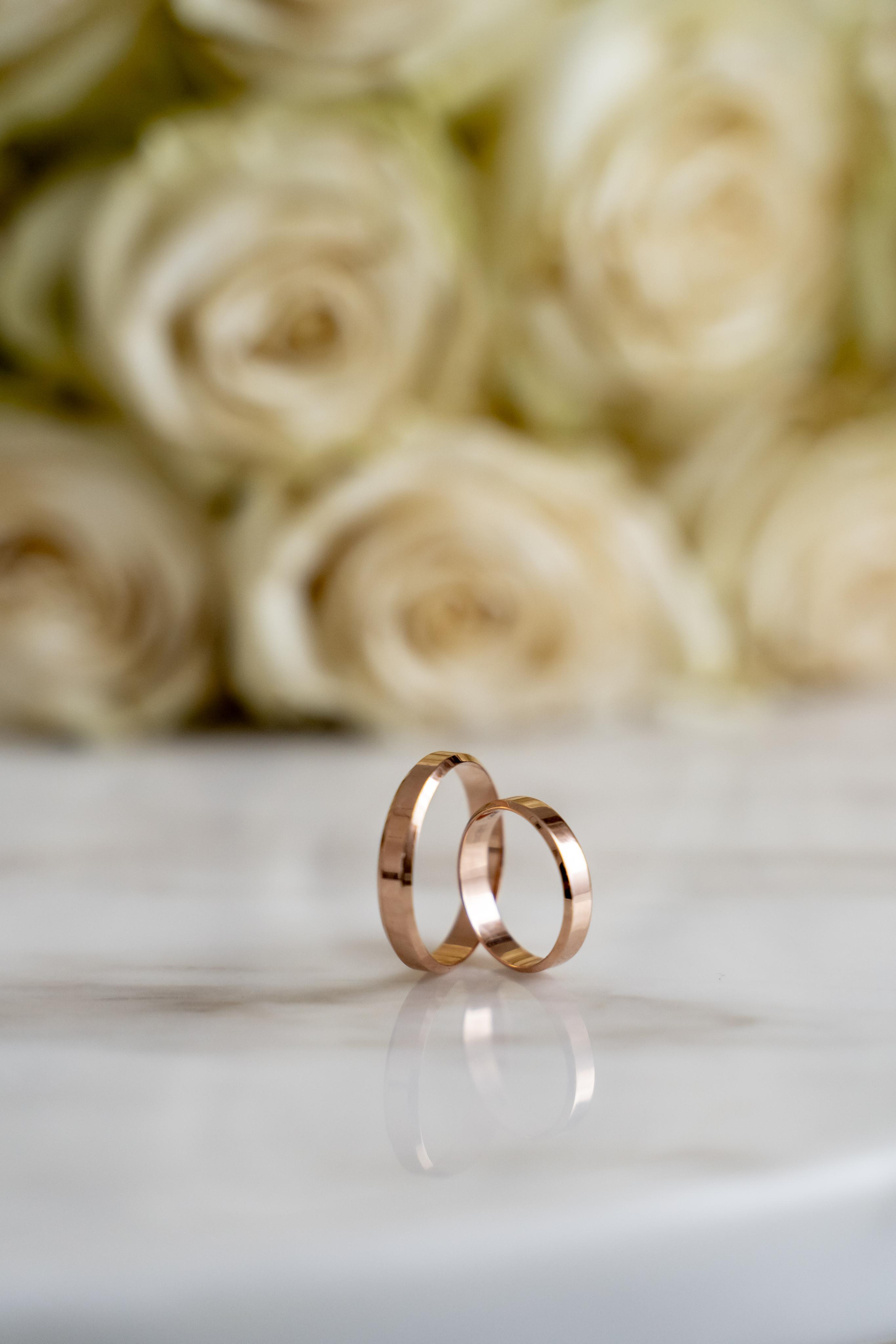 Красивые свадебные фотографии. Красивые фотографии в ЗАГСе. Дворец бракосочетания Южное Бутово. Свадебный фотограф в Москве. Свадебный фотограф Бутово, Видное, Домодедово. Свадебная прогулка в Москве. Красивые стильные свадебные фотосессии. Свадебная фотосессия в ЗАГСЕ. Прогулка в Центре Москвы. 