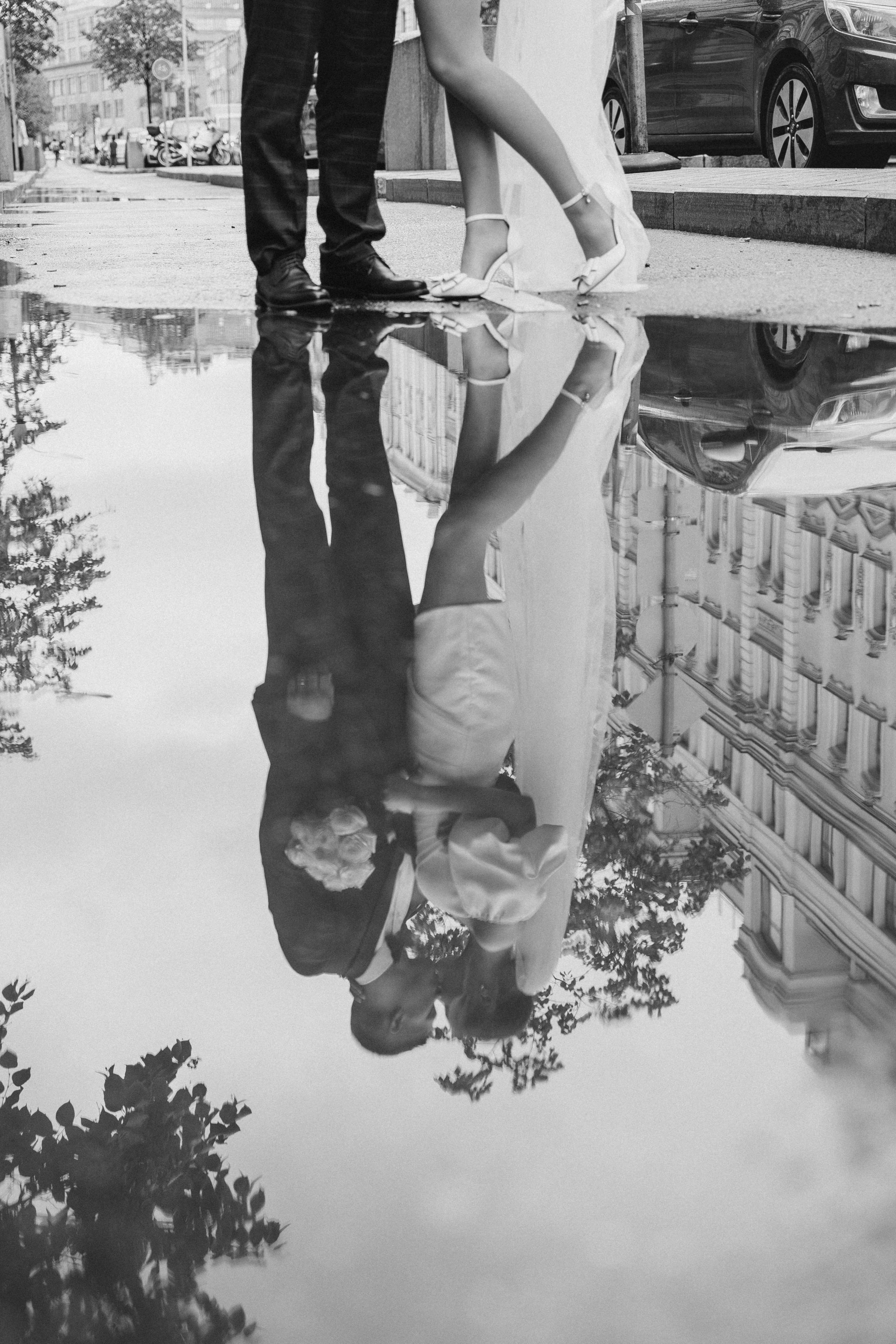 Красивые свадебные фотографии. Красивые фотографии в ЗАГСе. Дворец бракосочетания Южное Бутово. Свадебный фотограф в Москве. Свадебный фотограф Бутово, Видное, Домодедово. Свадебная прогулка в Москве. Красивые стильные свадебные фотосессии. Свадебная фотосессия в ЗАГСЕ. Прогулка в Центре Москвы. 