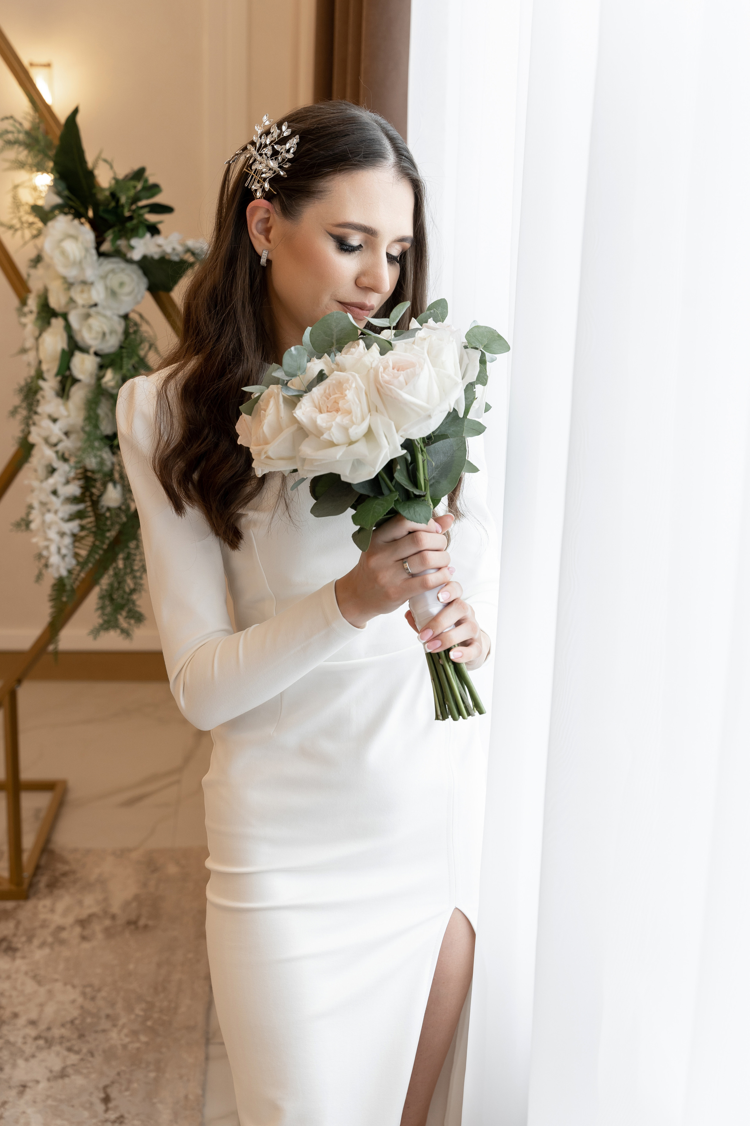 Свадебный фотограф в Москве. Свадебный фотограф Видное, Бутово. Роспись во дворце бракосочетания Южное Бутово. Регистрация брака в Москве и Московской области. Фотограф на свадьбу. Свадебная фотосессия в центре  Москвы. Фотосессия Хилков переулок. Фотосессия свадебного банкета  в ресторане. Выездная регистрация брака. Фотосессия молодоженов. Свадебная прогулка. Жених и невеста в день свадьбы. 