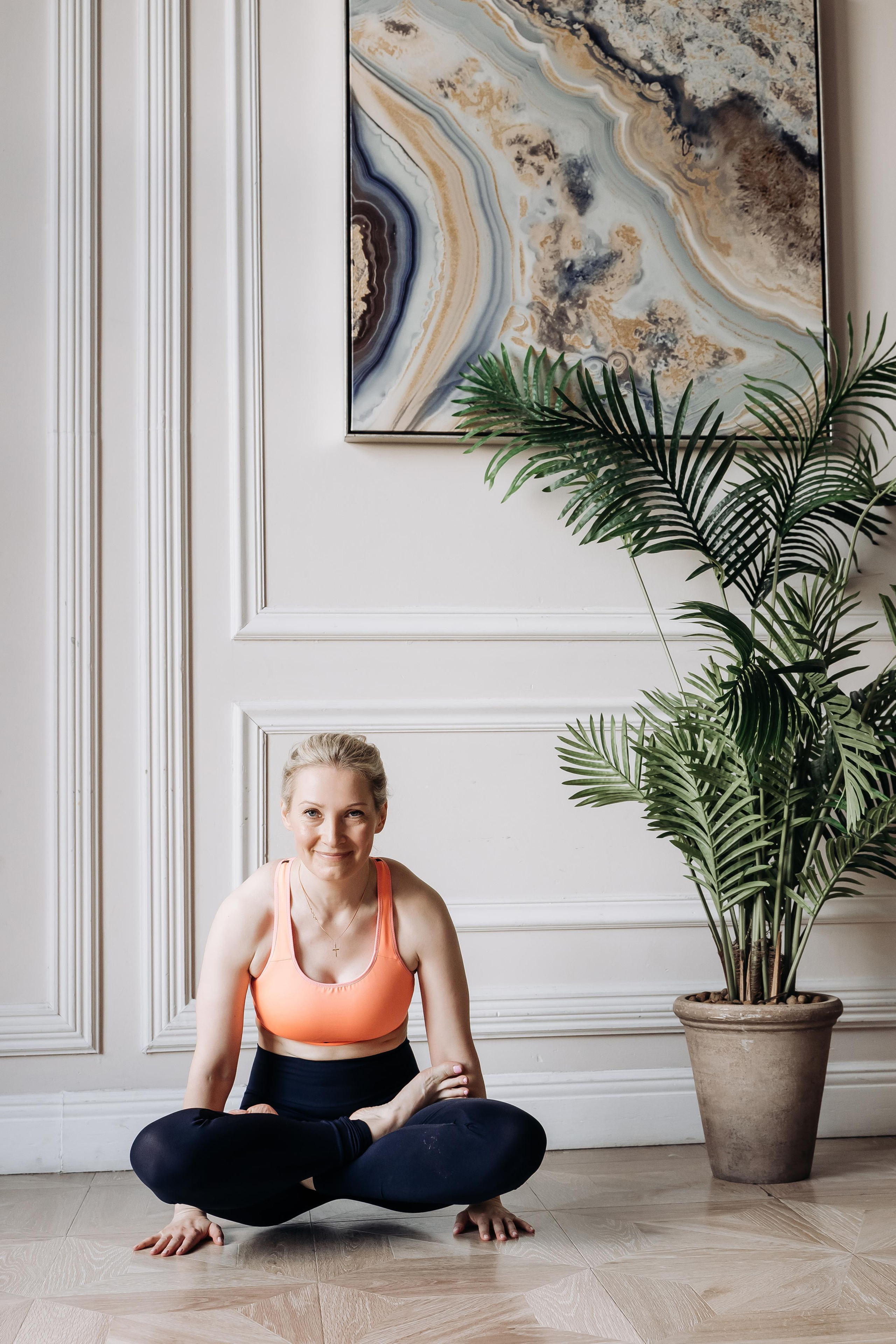 Йога фотосессия в Москве. Контент-фотограф для преподавателей йоги. Йога фотография. Фотографии асан. Одежда для йоги. Фотосессия занятий йогой. Фотография йоги. Заказать фотосессию в Москве. Йога фотосессия в Видном. Фотограф в Москве