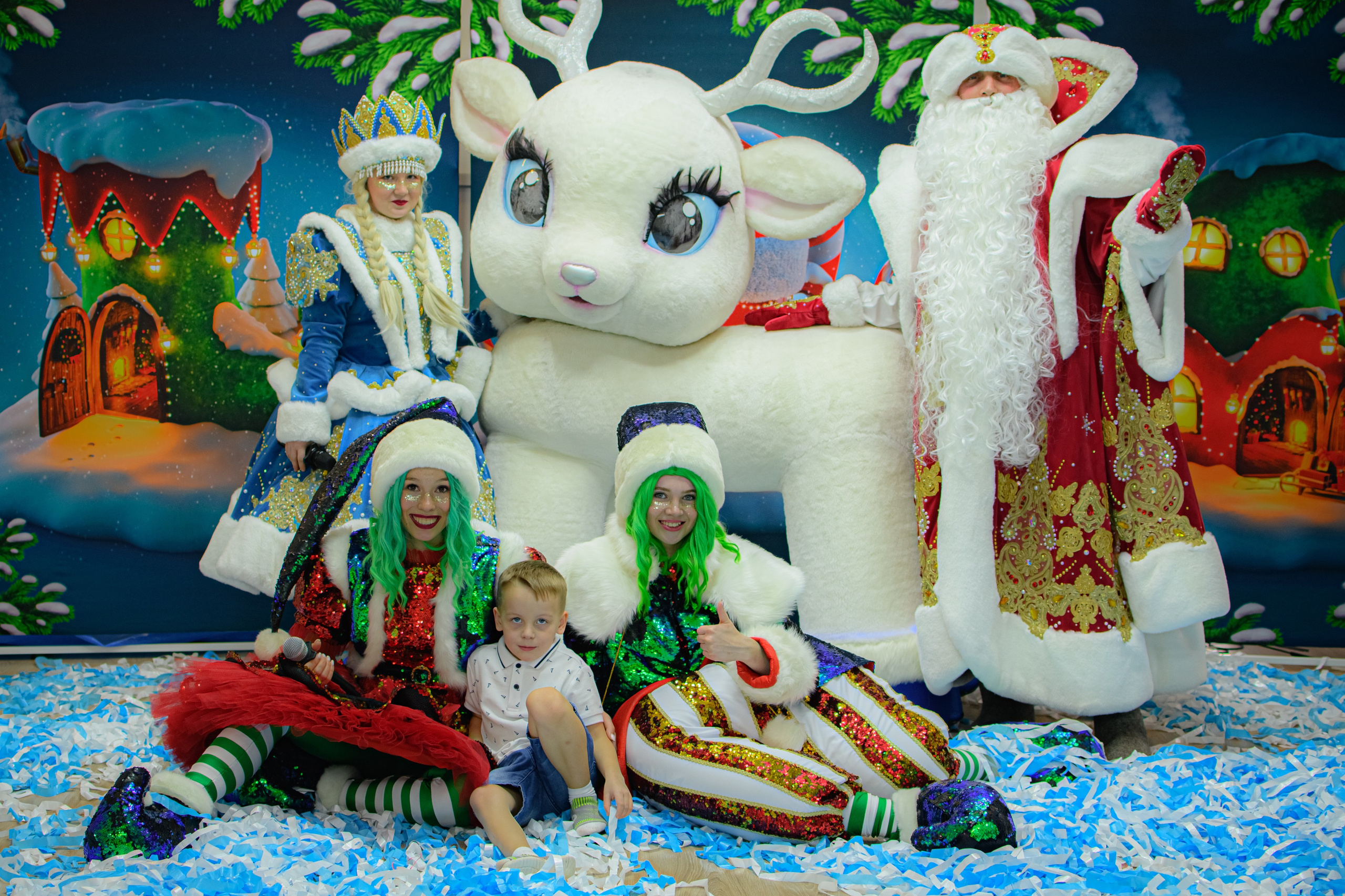 HAPPY NEW YEAR. Photokarish