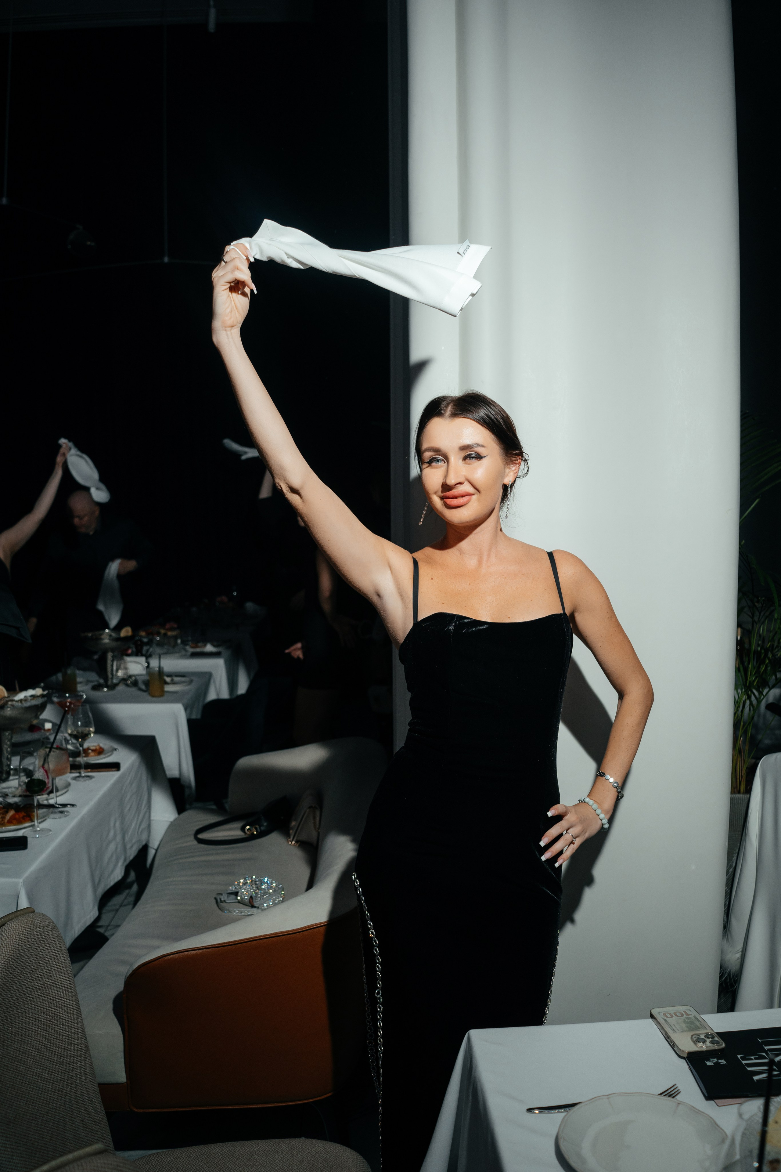 8 марта (пятница). BENUAR Restaurant