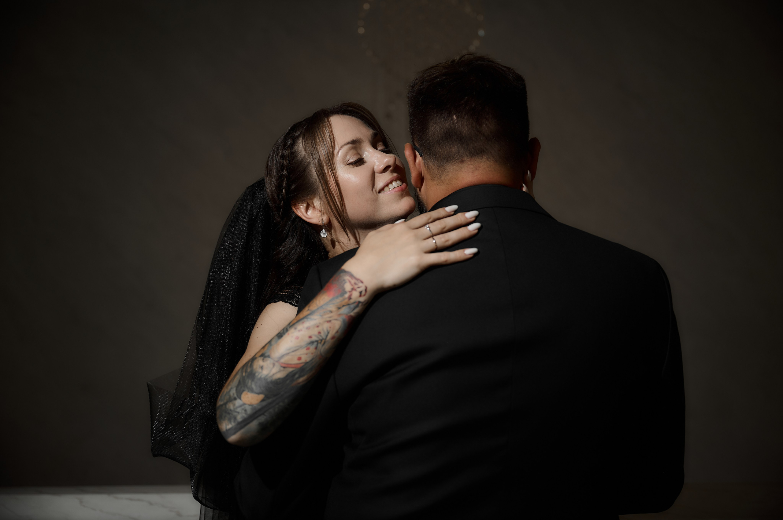 Свадебная фотосессия в Туле в черном. Свадебный фотограф в Туле Никита Беляев