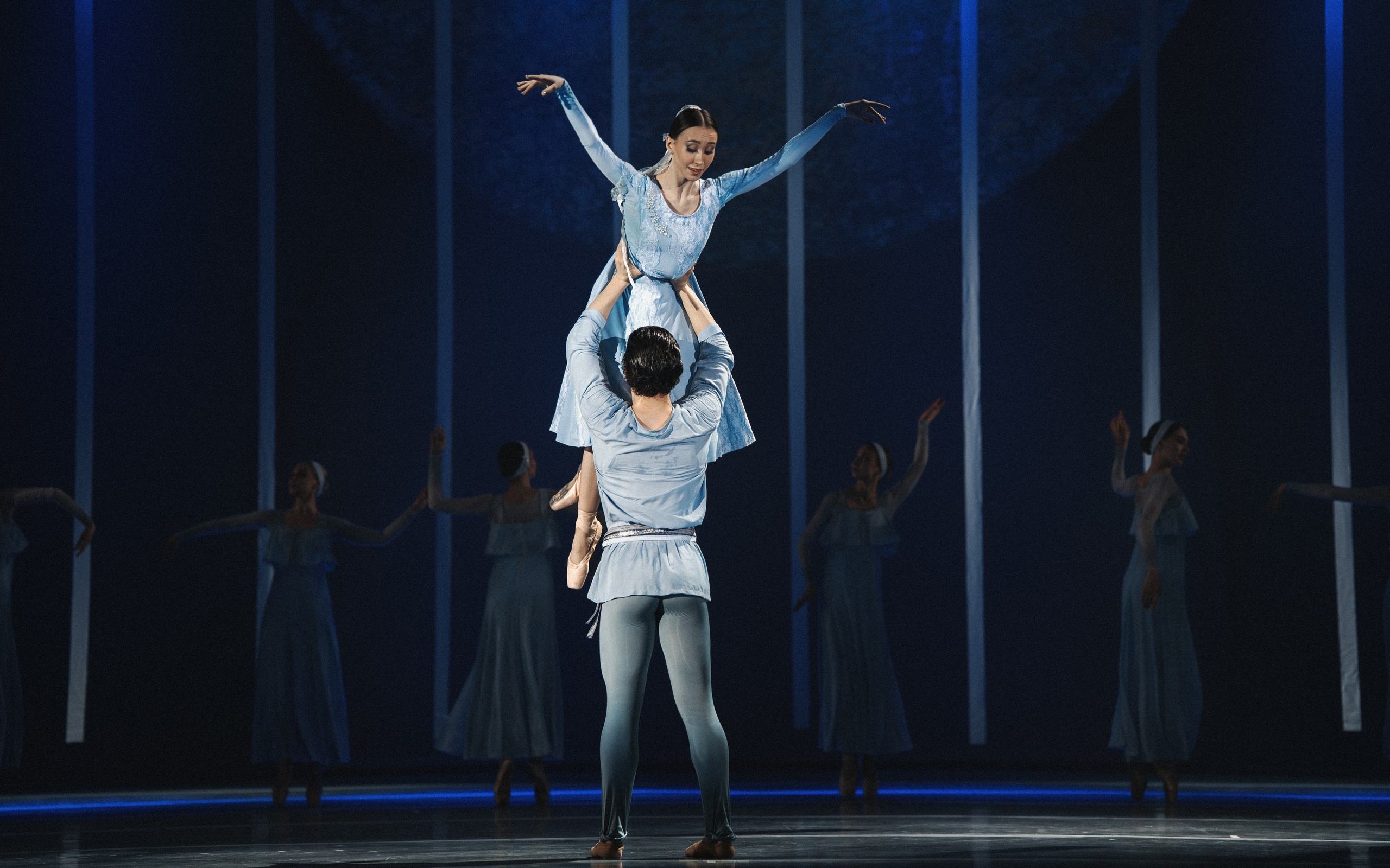 Балет «Симфония № 1» — хореограф Ксения Скареднова. Театральный фотограф в Санкт-Петербурге Дмитрий Скареднов