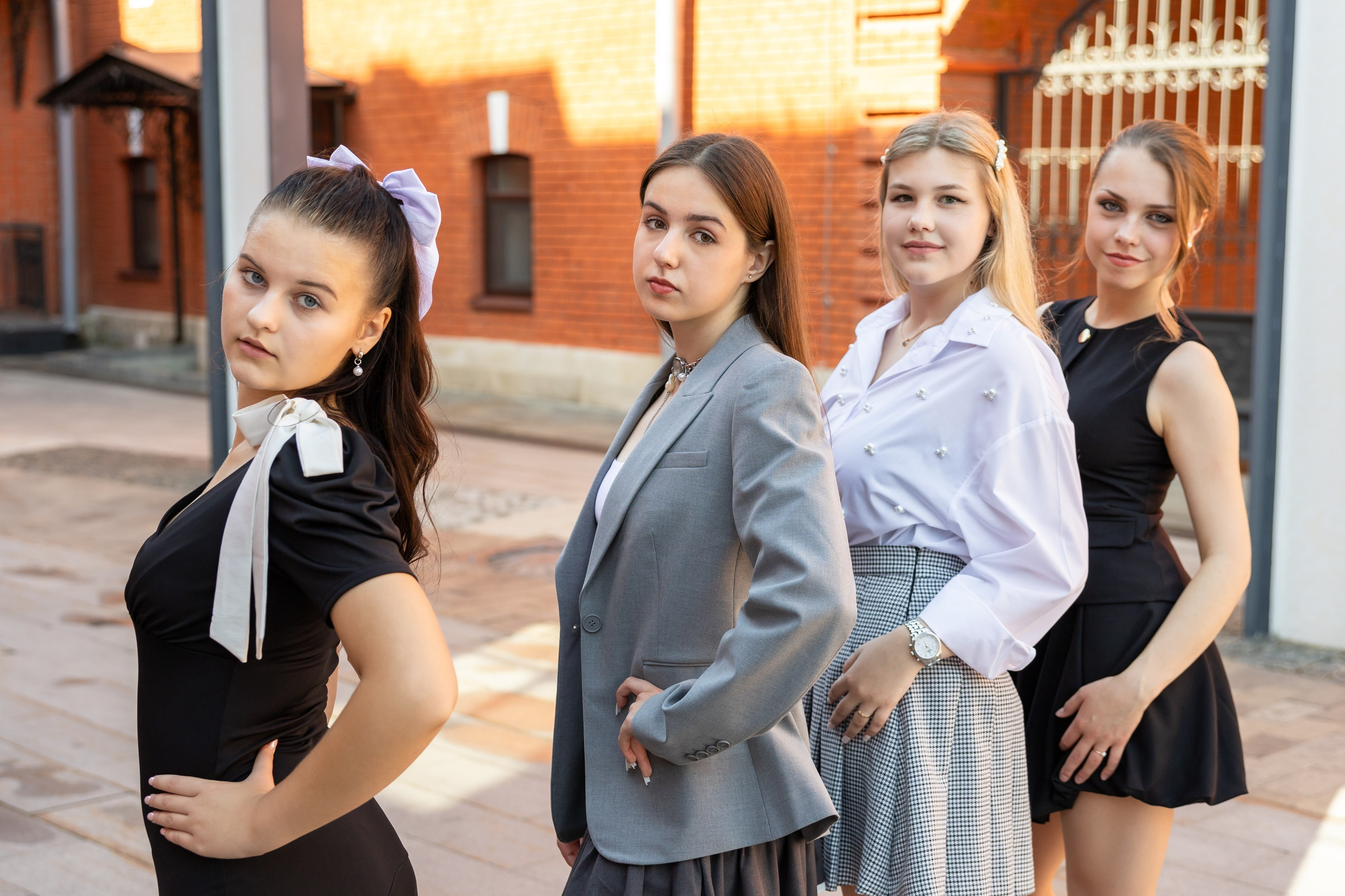 Школьная прогулка. Свадебная фотосъёмка в Москве, Туле