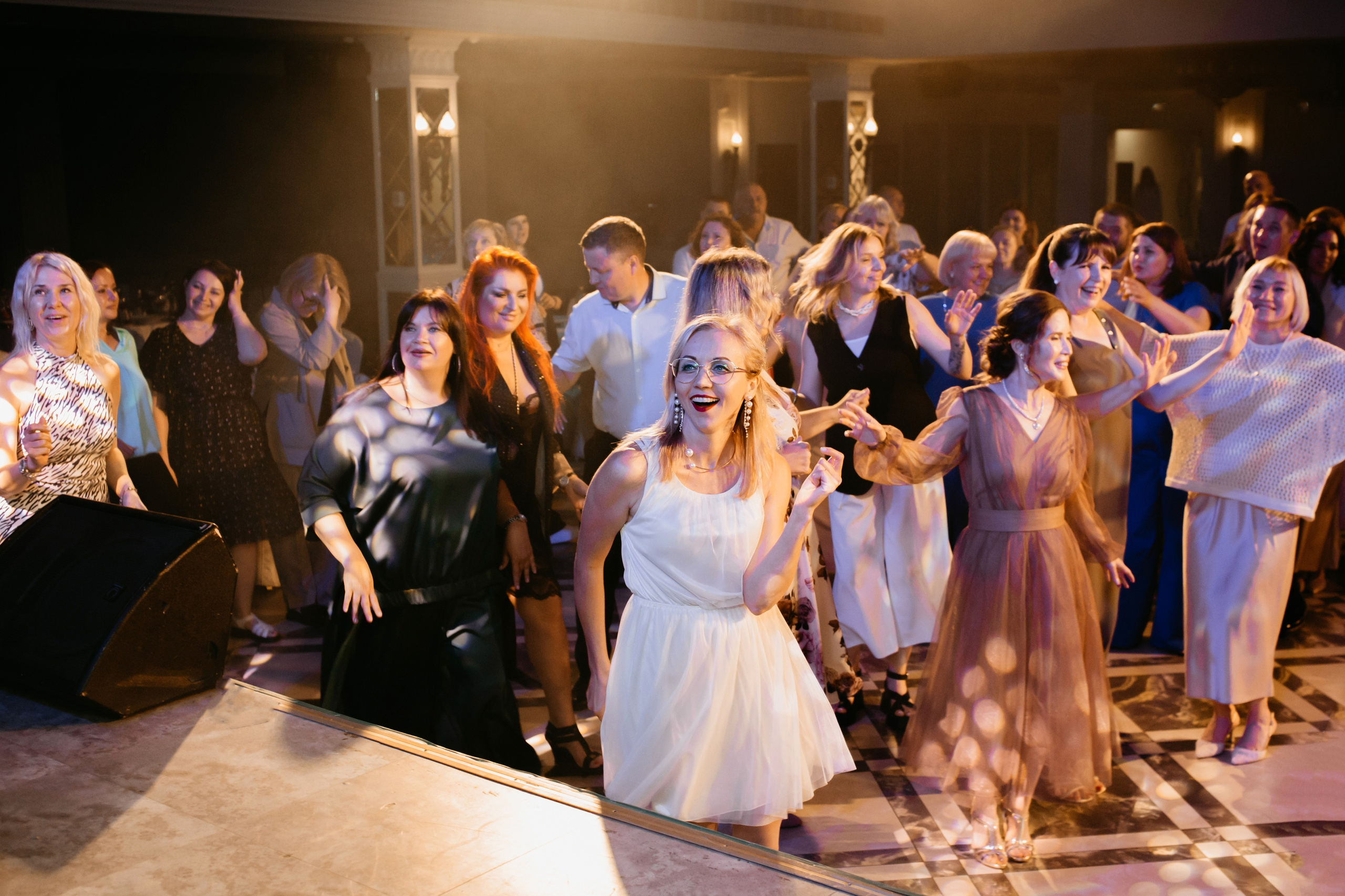 Выпускной 2025 (9класс) 124 школа. Фотограф в Челябинске Ополихина Анна