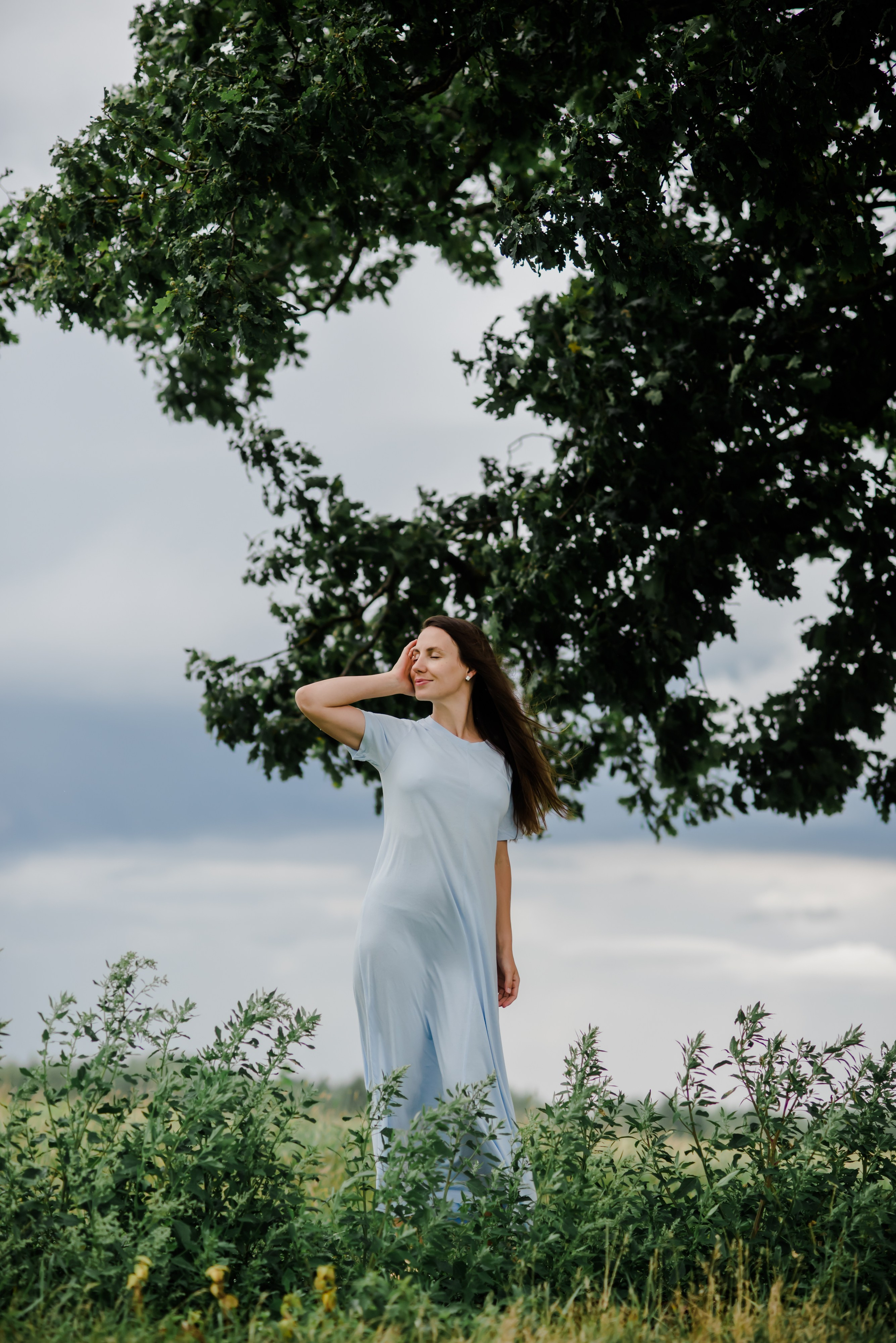Анна и ее семья, фотосессия в поле. Свадебный и семейный фотограф Евгения Кононова