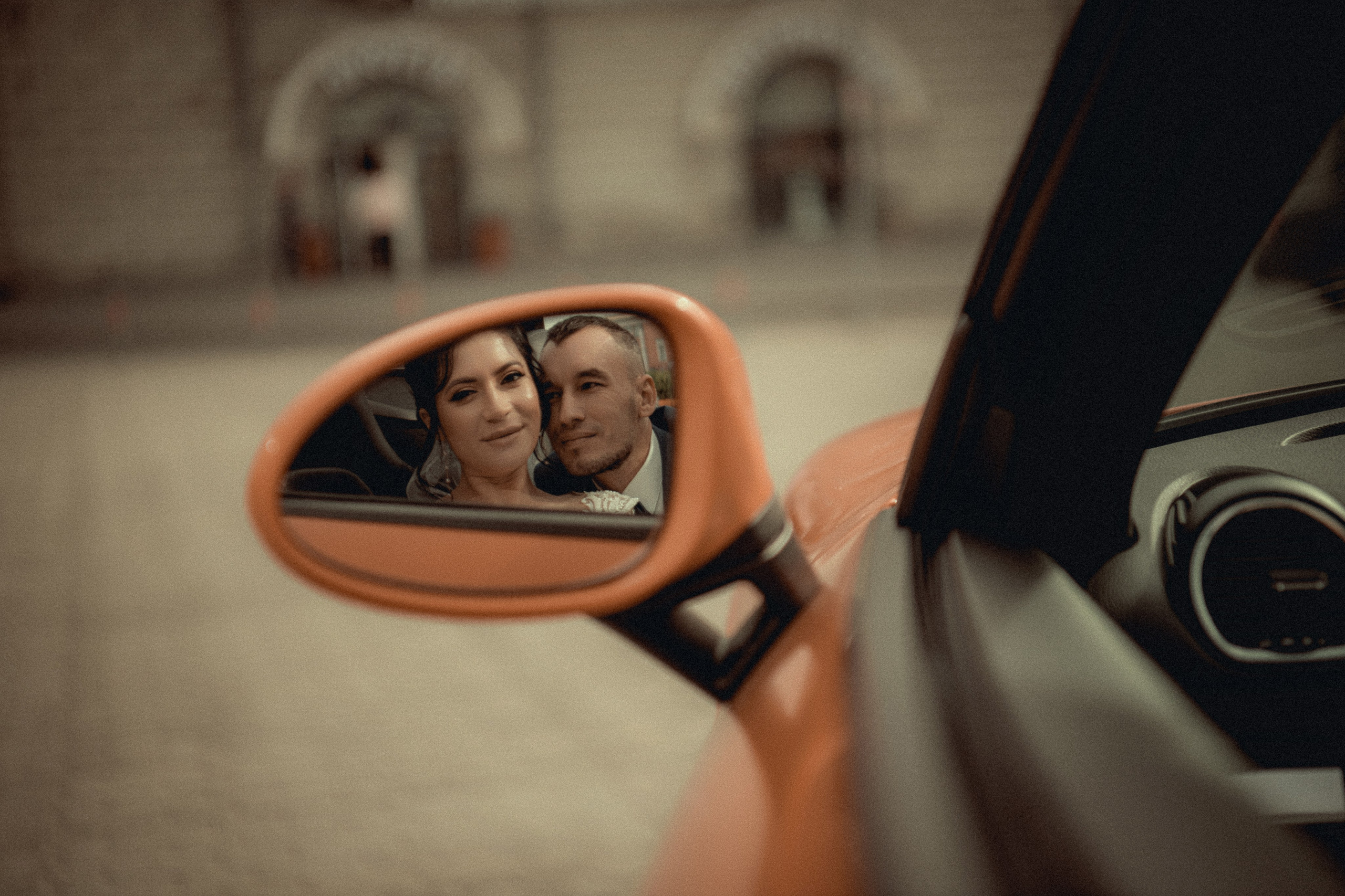 alt="Свадебная фотосессия в Барнауле. Свадебный фотограф Анна Глухова"