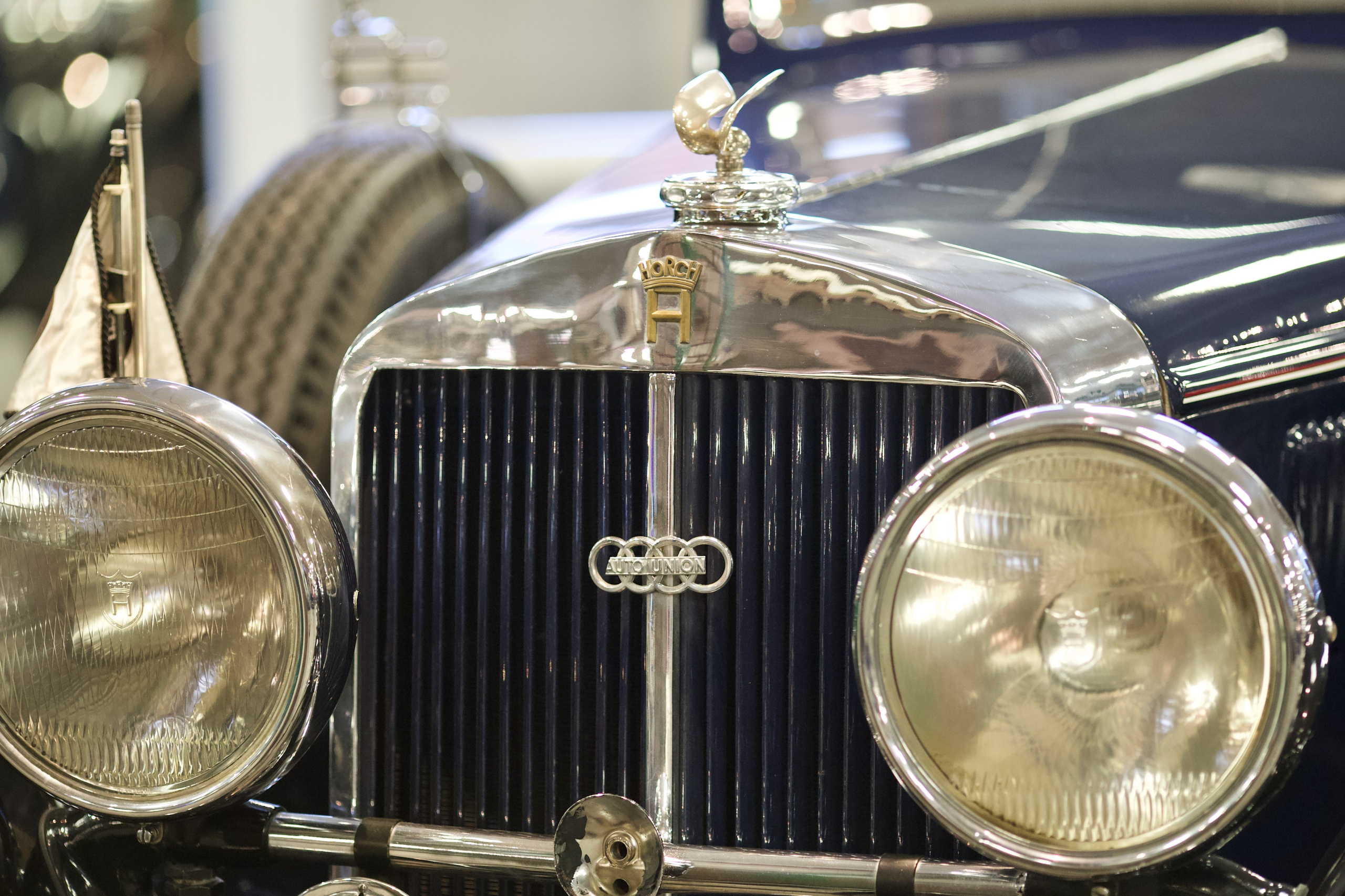 Музей Техники Вадима Задорожного. Школьные выпускные альбомы в Москве Марина Николаева