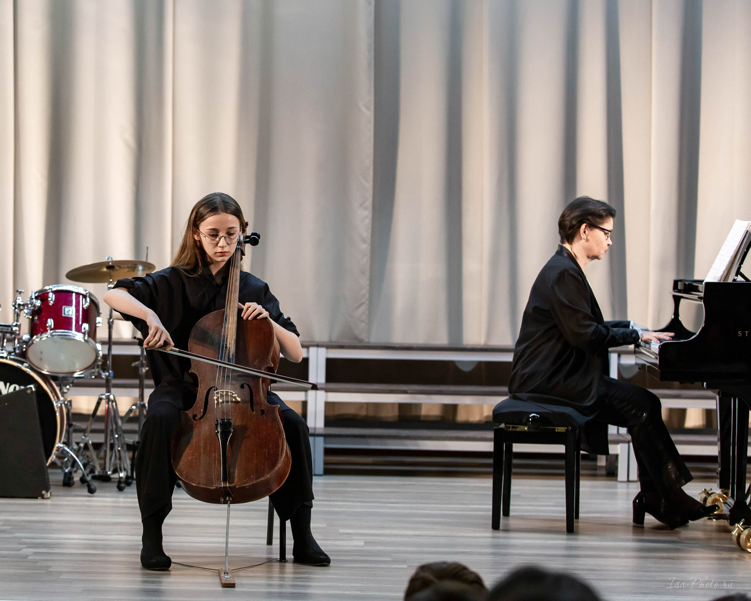 Отчётный концерт ДШИ им. Н.А. Римского-Корсакова. Струнный отдел. Репортажный фотограф в Москве