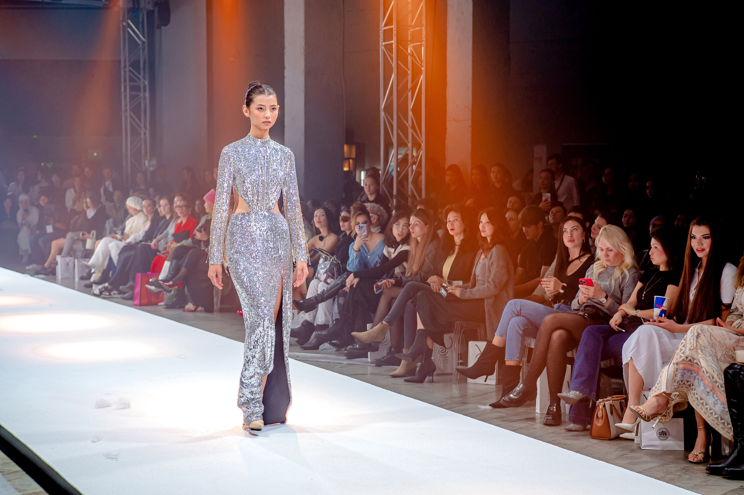 Brand Events. Елена Северина фотограф, Алматы: репортаж (спорт, концерты, конференции), предметная и фуд-съёмка, портреты, каталоги, фэшн, ретушь