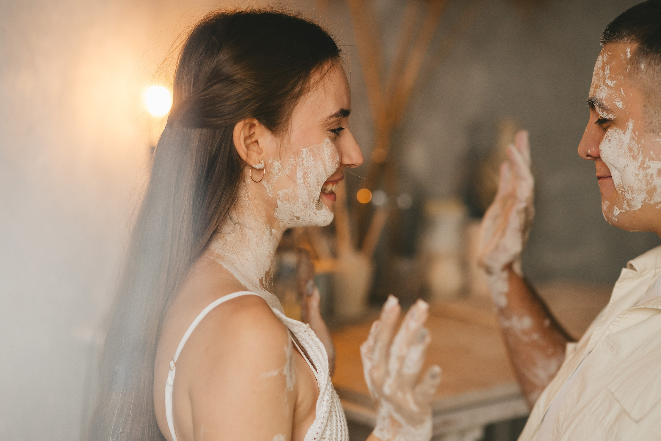 Дима и Даша в гончарной мастерской. Семейный lifestyle фотограф в Санкт-Петербурге Людмила Пахомова