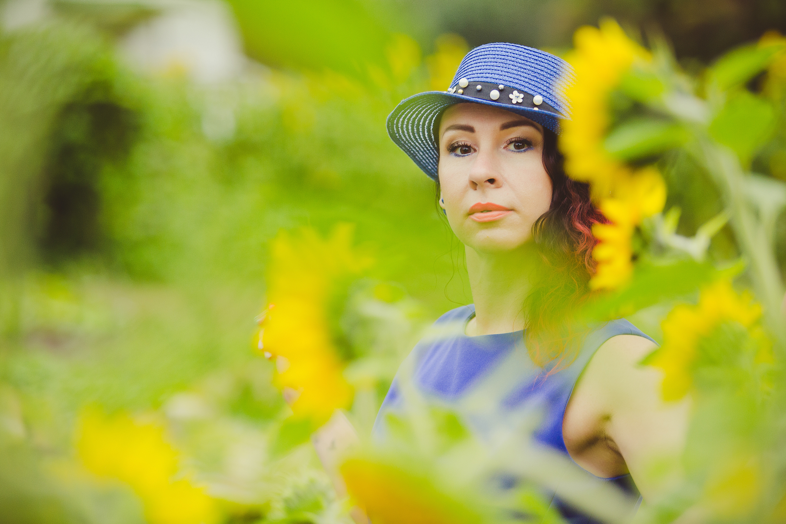 Фотосессия в подсолнухах